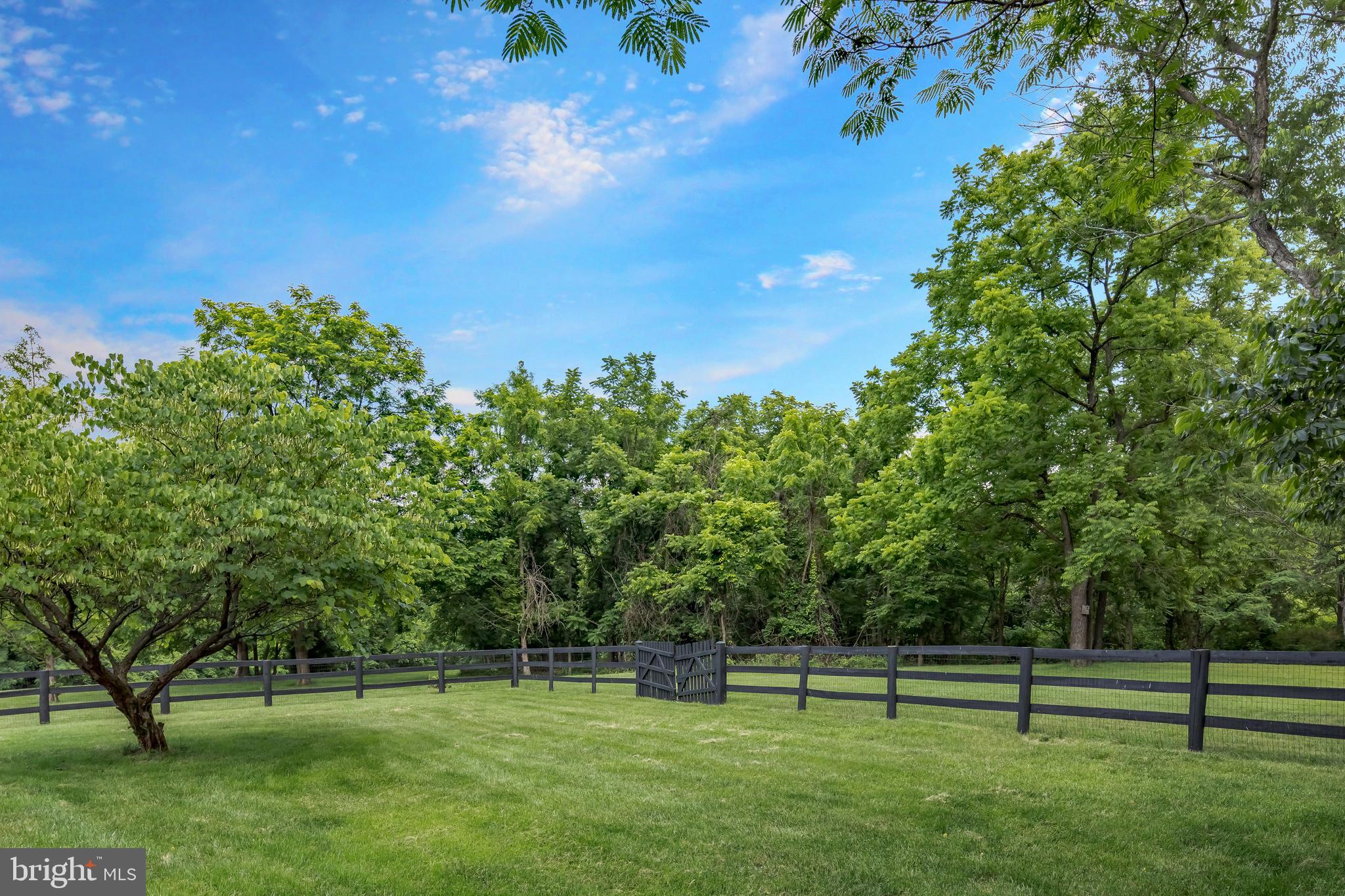 STONELEIGH - Residential