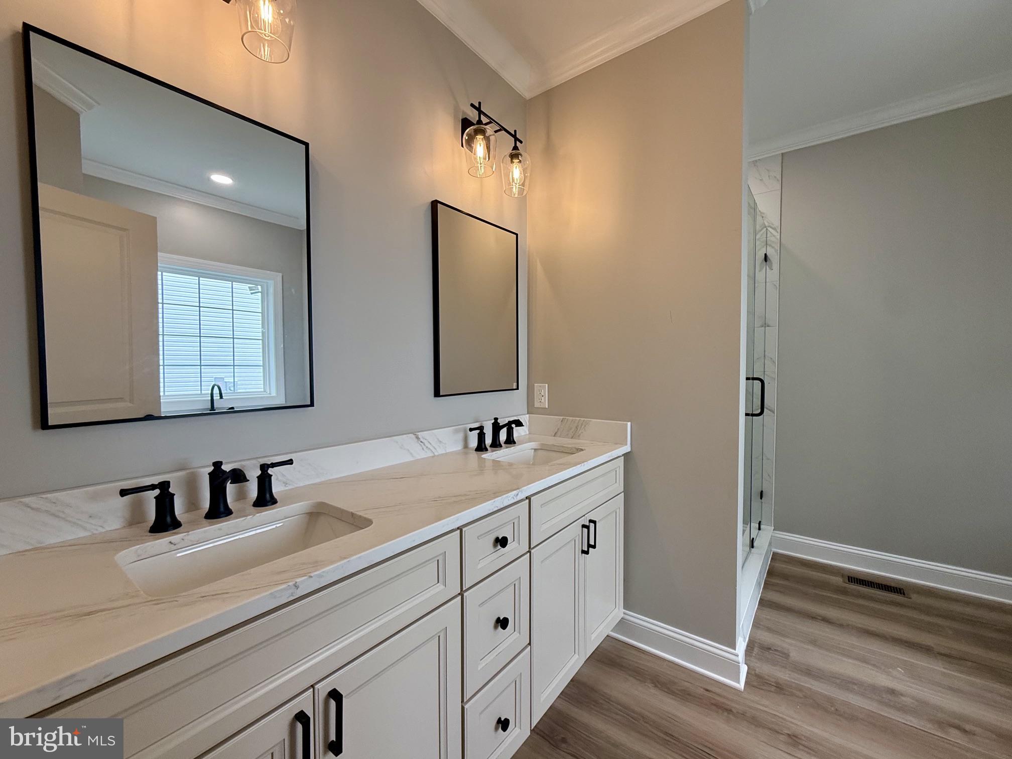 LIGHTHOUSE COMMONS - Residential