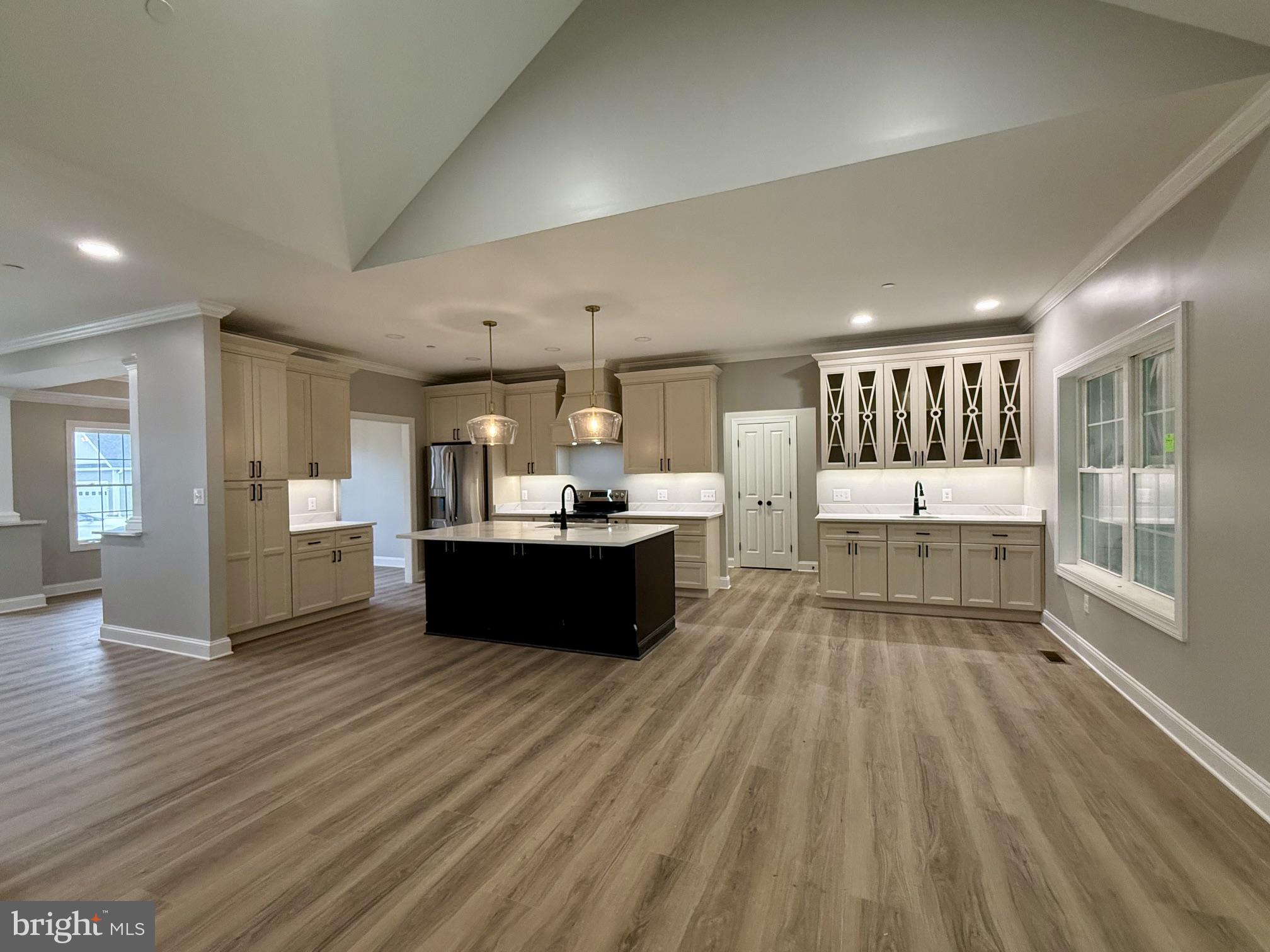 LIGHTHOUSE COMMONS - Residential