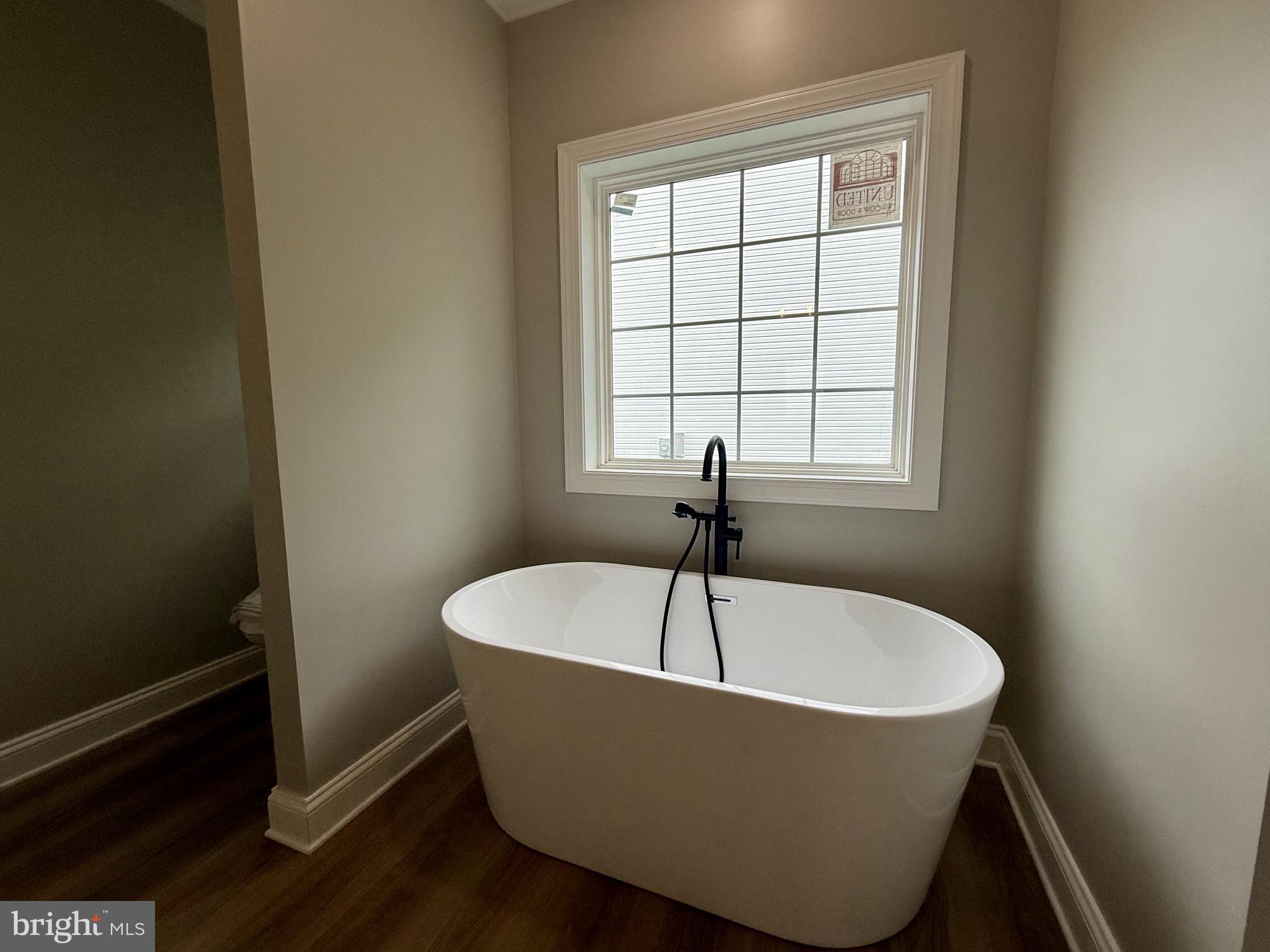 LIGHTHOUSE COMMONS - Residential