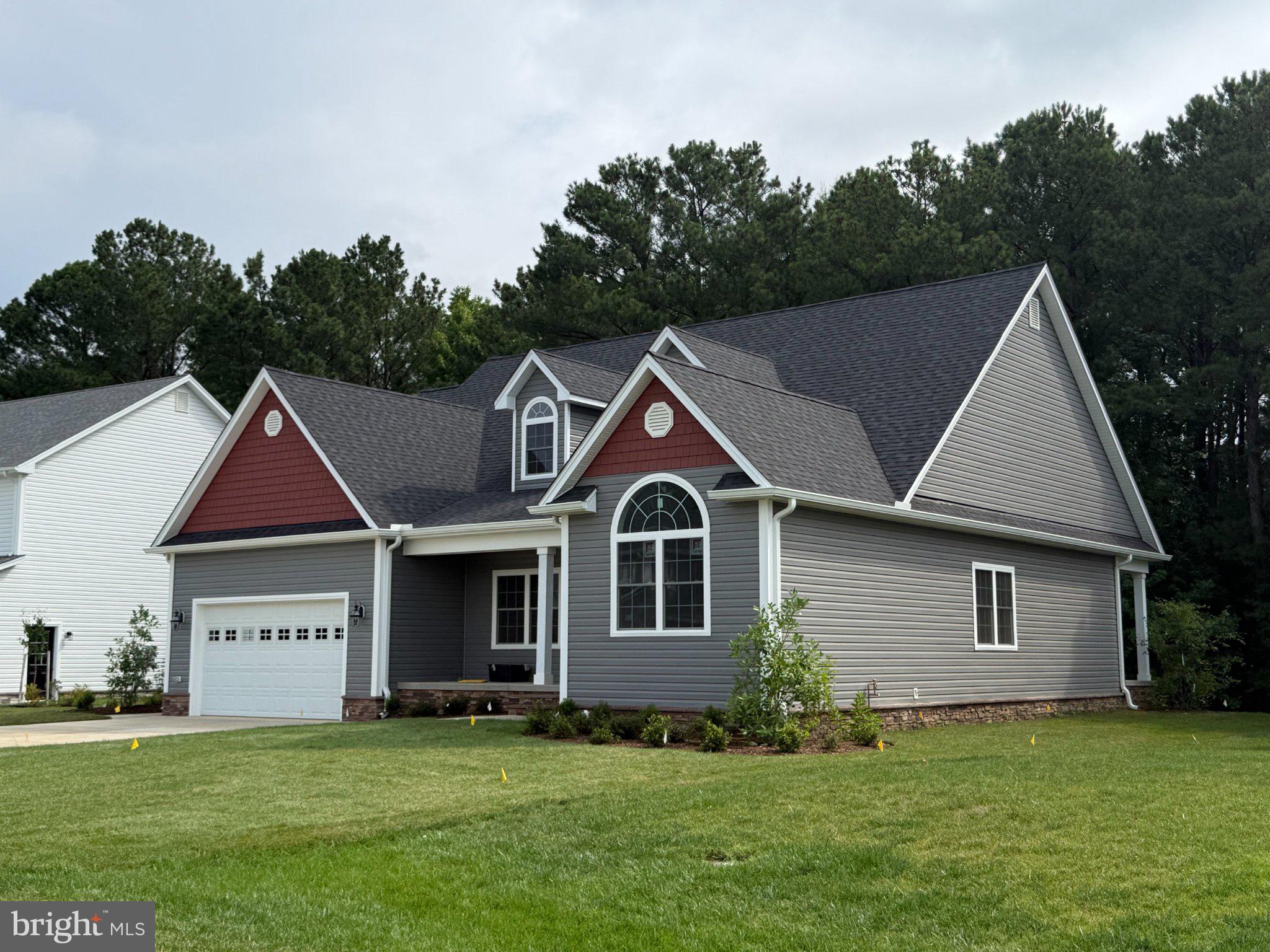 LIGHTHOUSE COMMONS - Residential