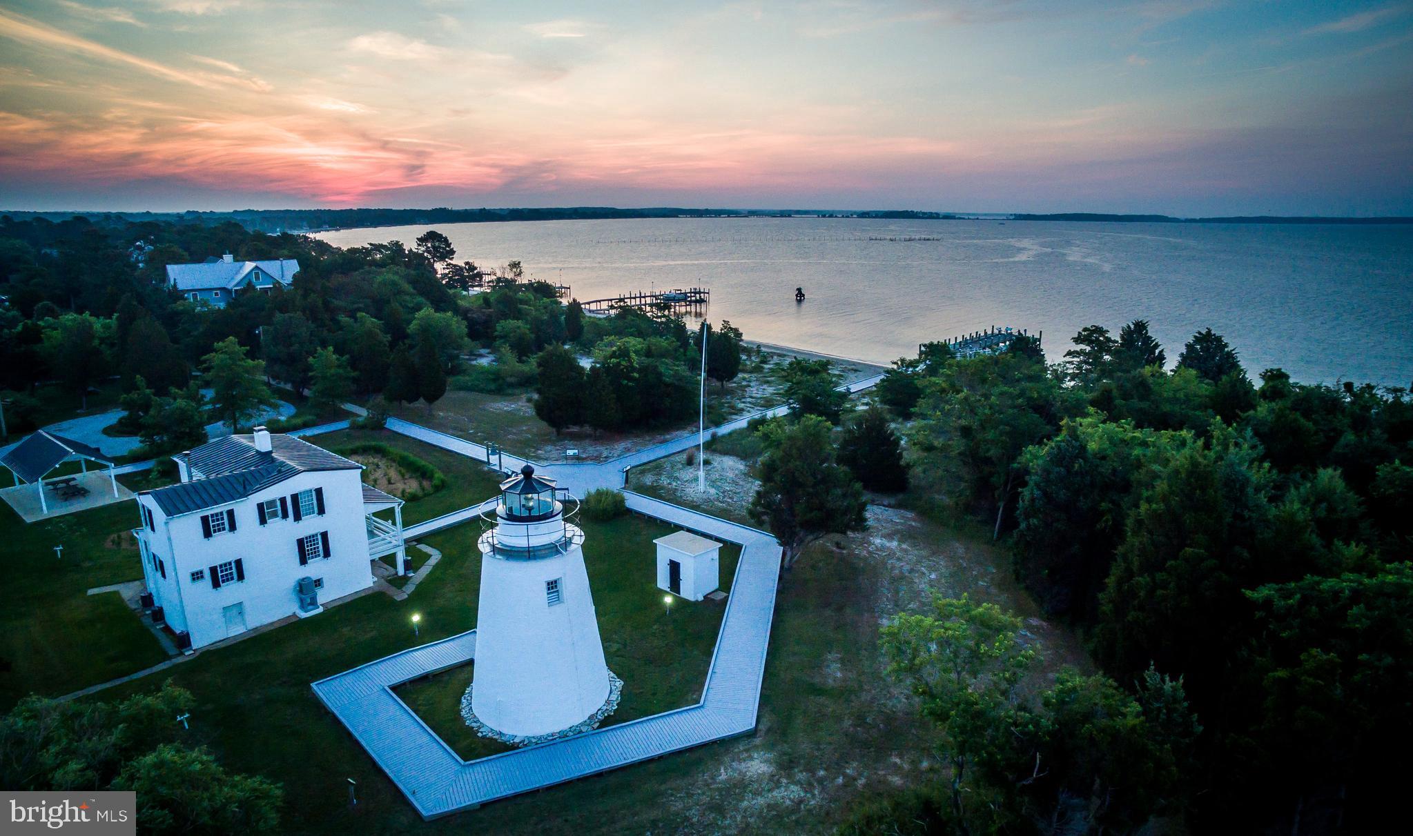 LIGHTHOUSE COMMONS - Residential