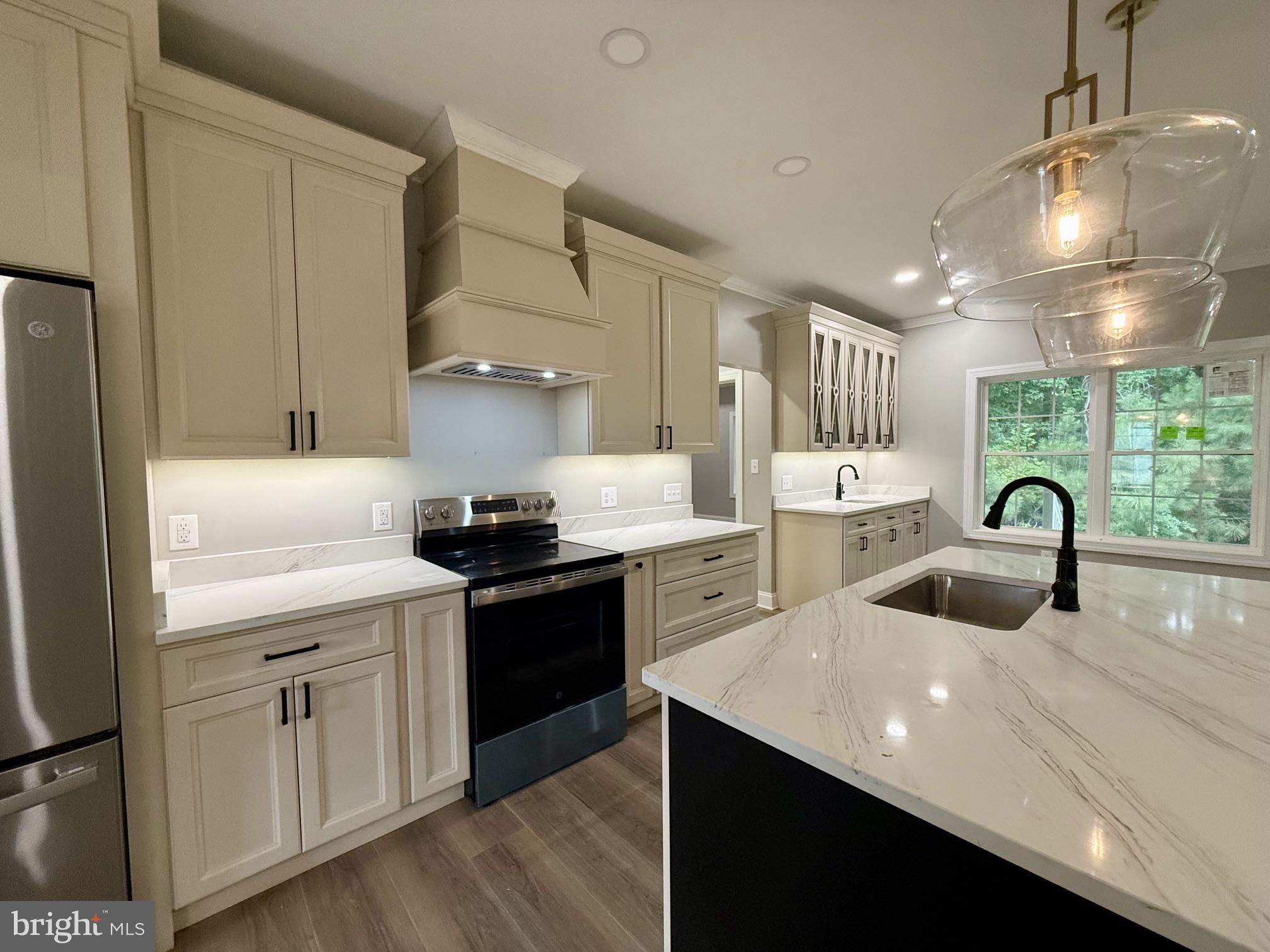 LIGHTHOUSE COMMONS - Residential