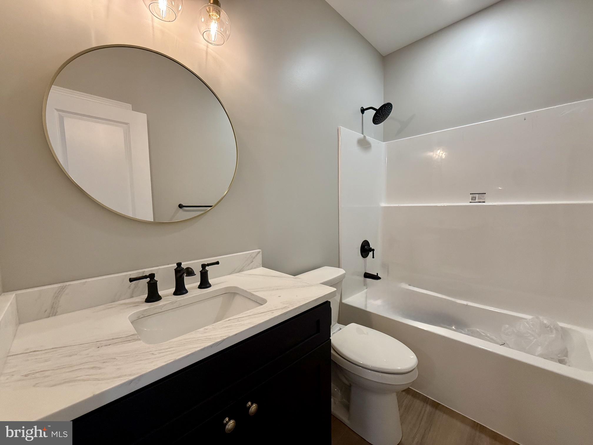 LIGHTHOUSE COMMONS - Residential
