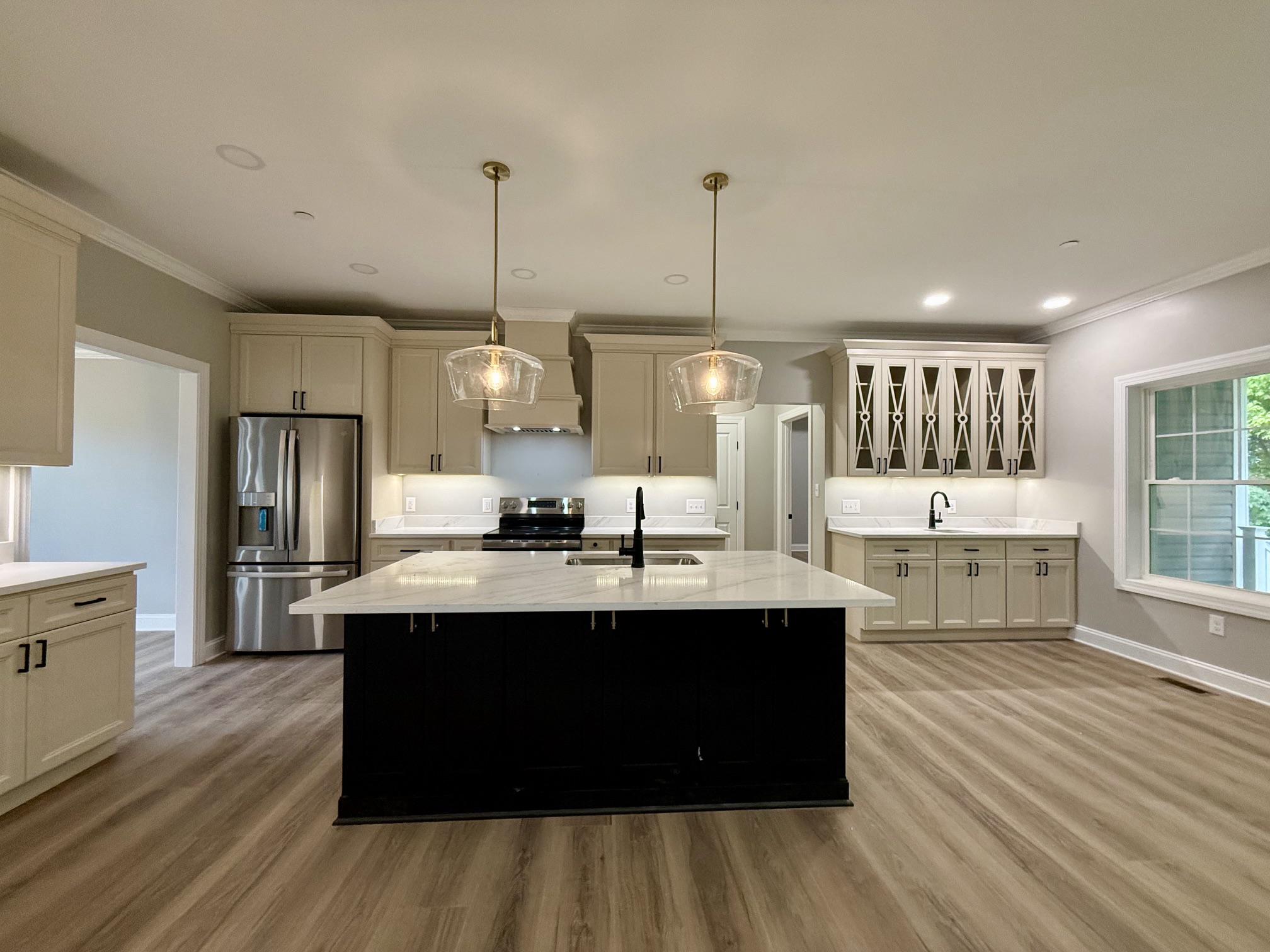LIGHTHOUSE COMMONS - Residential