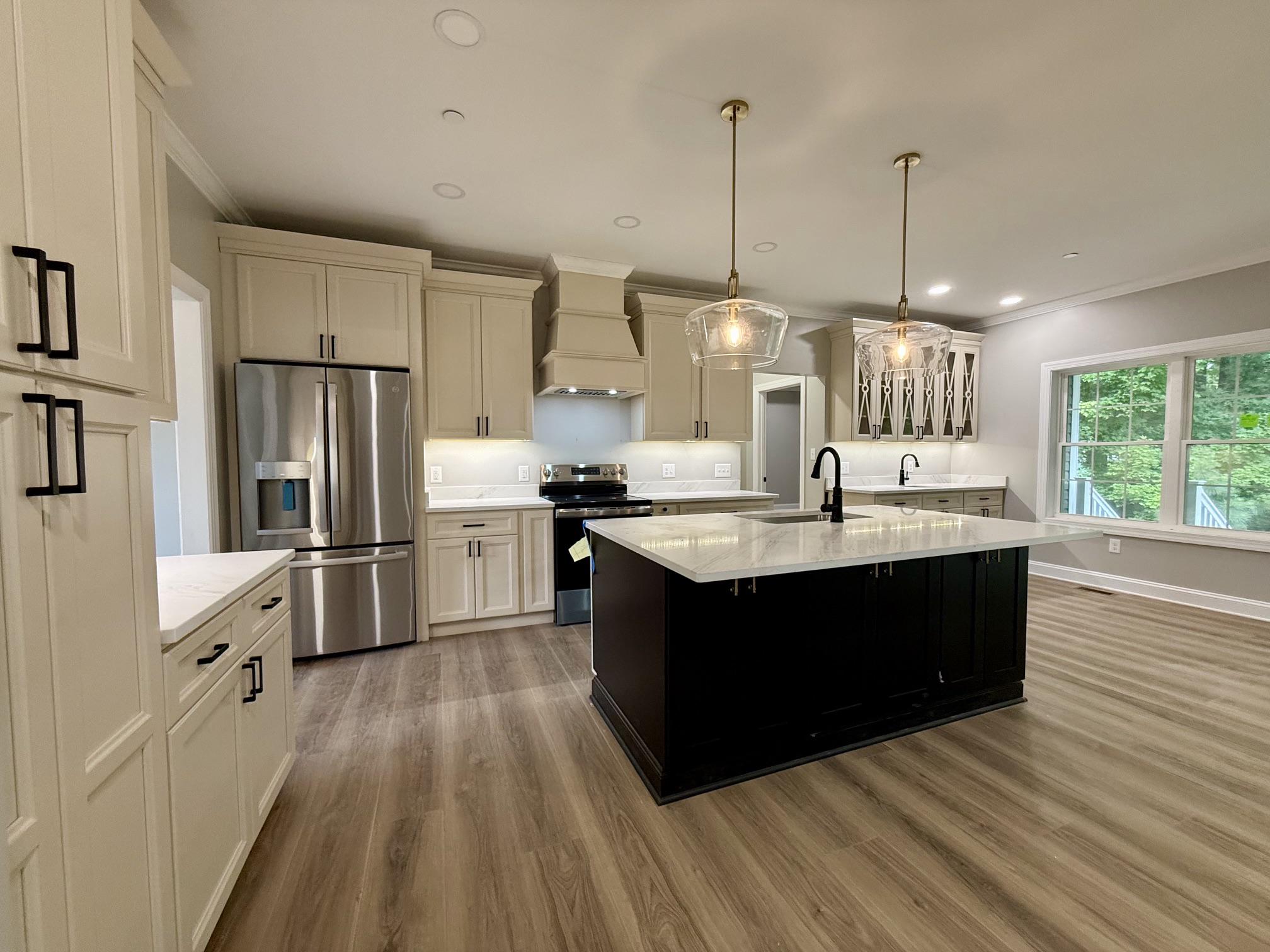 LIGHTHOUSE COMMONS - Residential