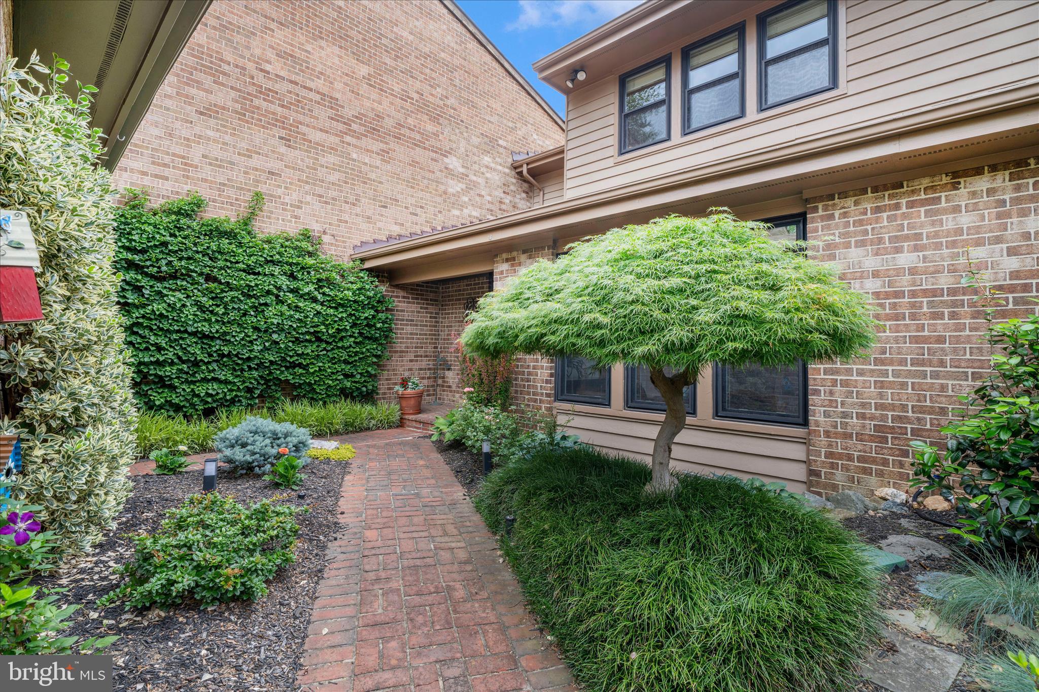 STRATHMORE PLACE - Residential