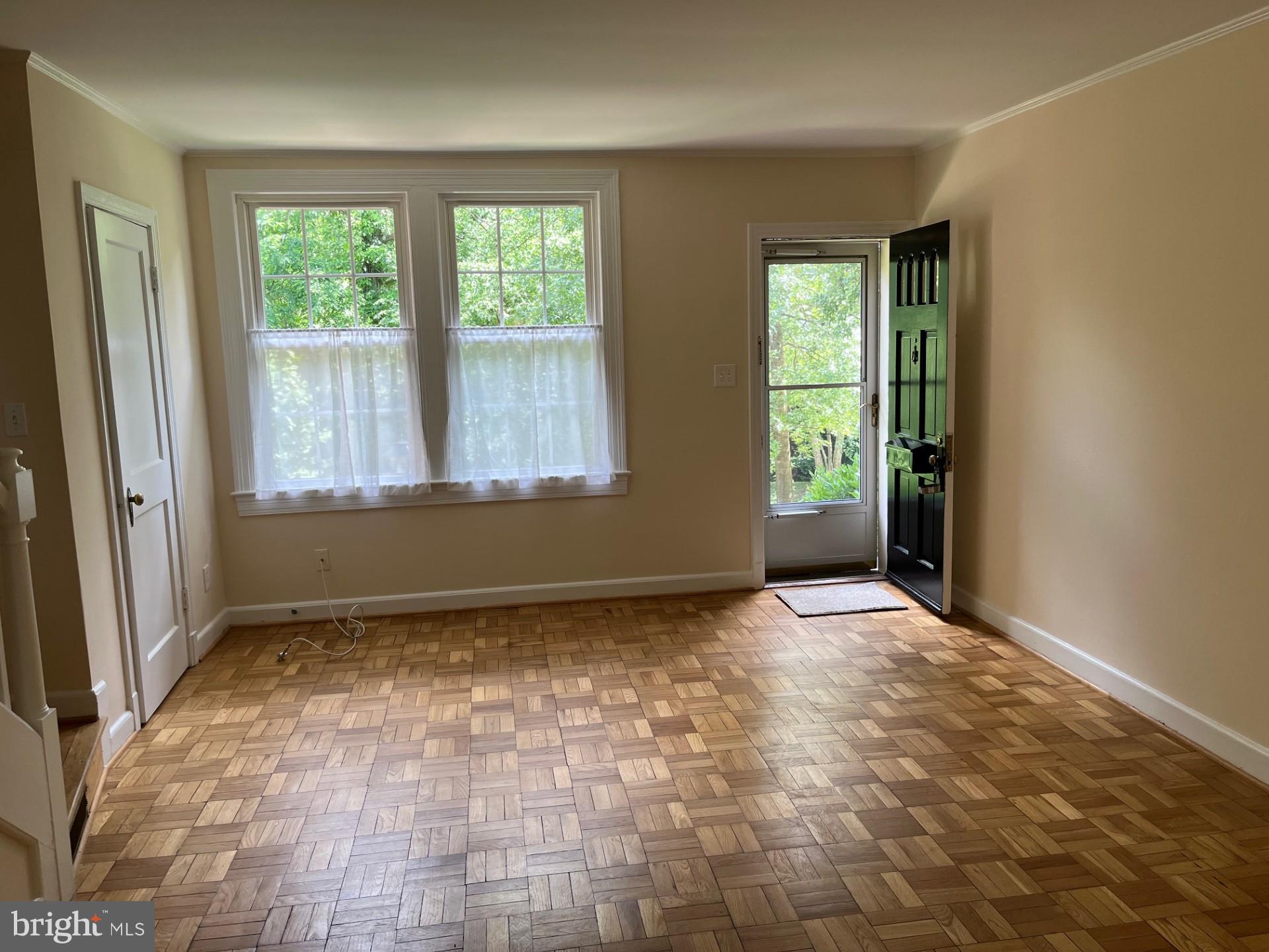 ARLINGTON VILLAGE - Residential Lease