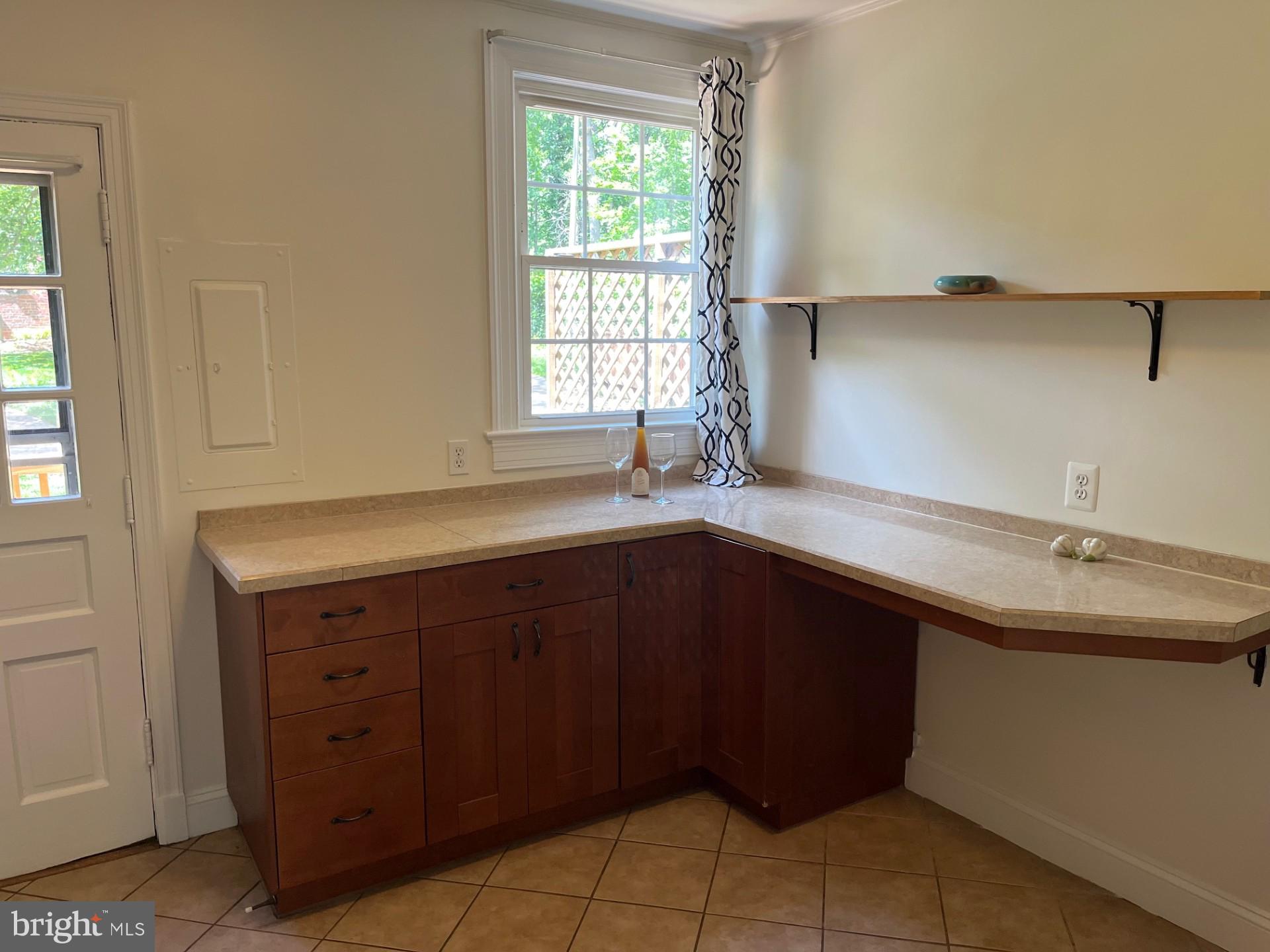 ARLINGTON VILLAGE - Residential Lease