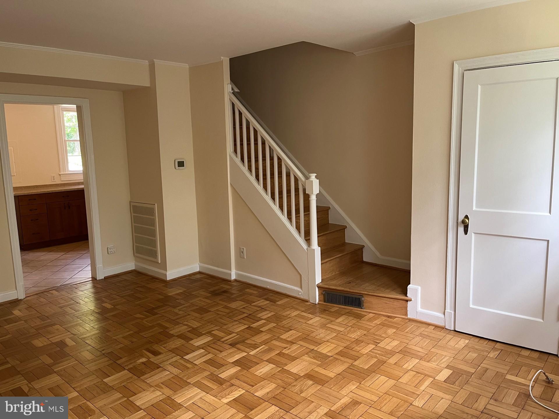 ARLINGTON VILLAGE - Residential Lease
