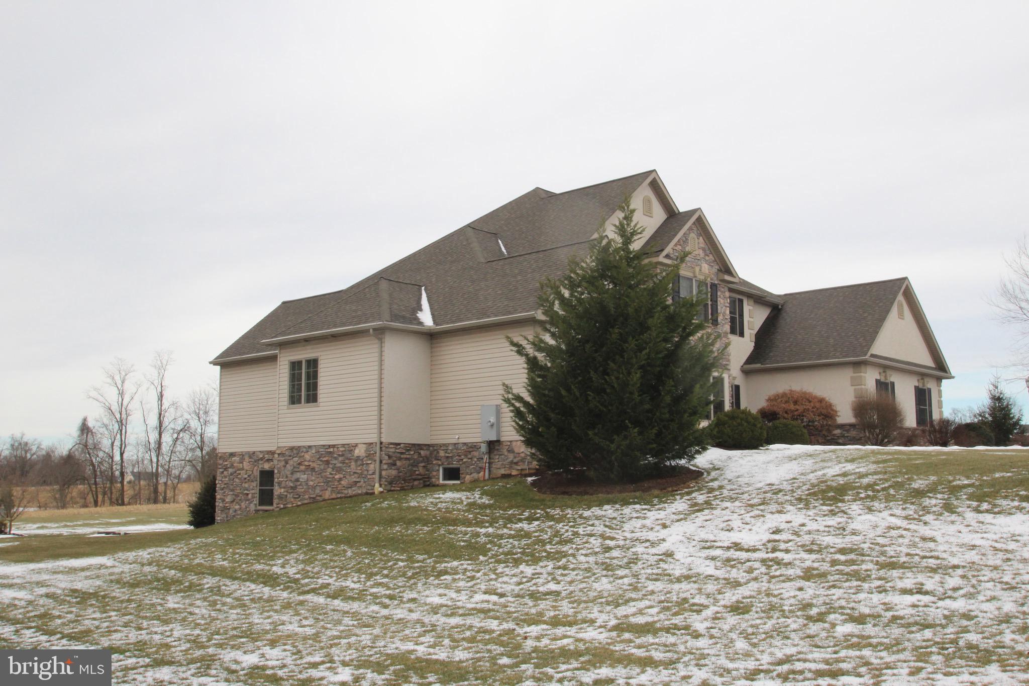STONE CREEK ESTATES - Residential