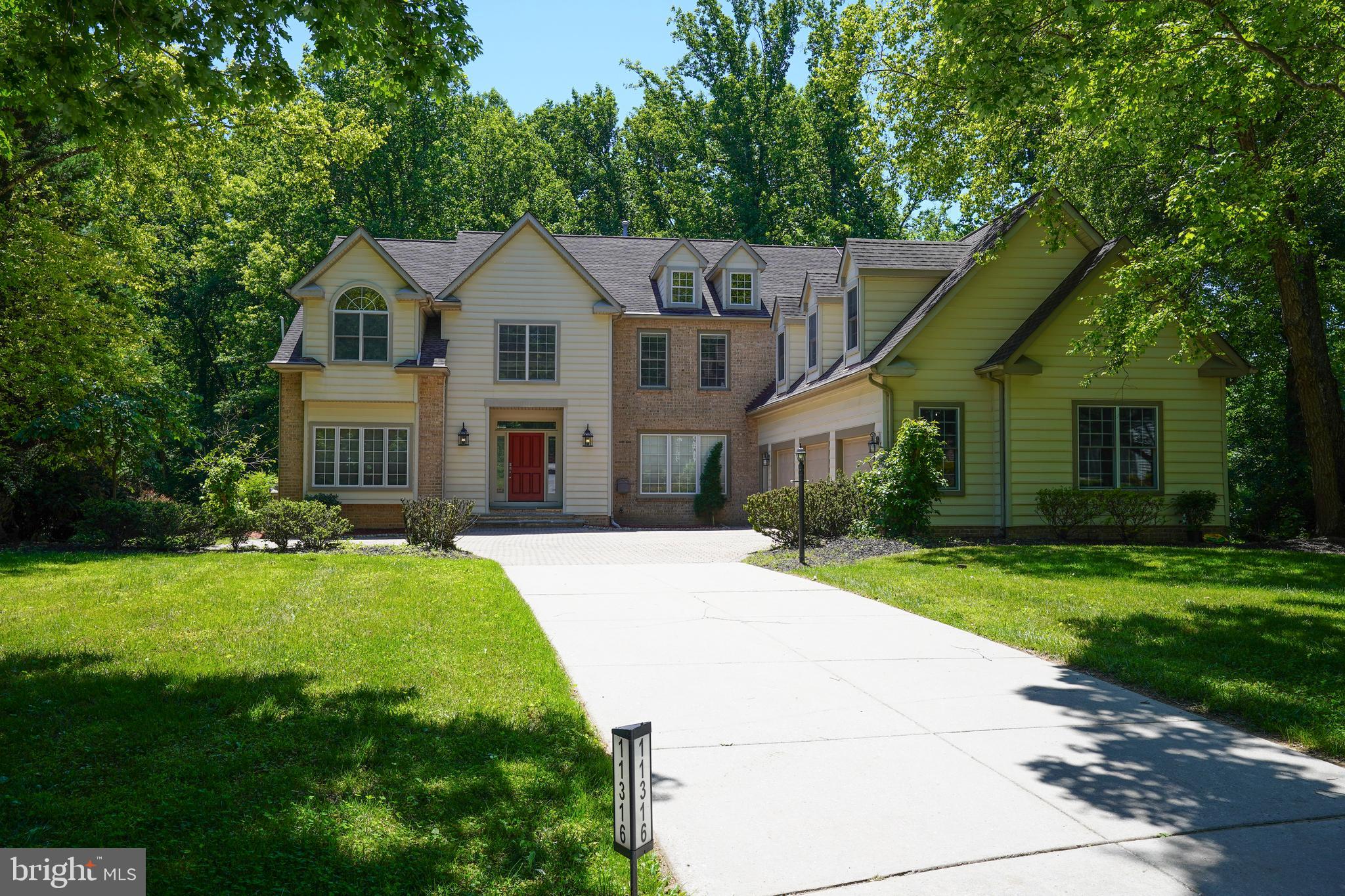 HOBBITS GLEN - Residential
