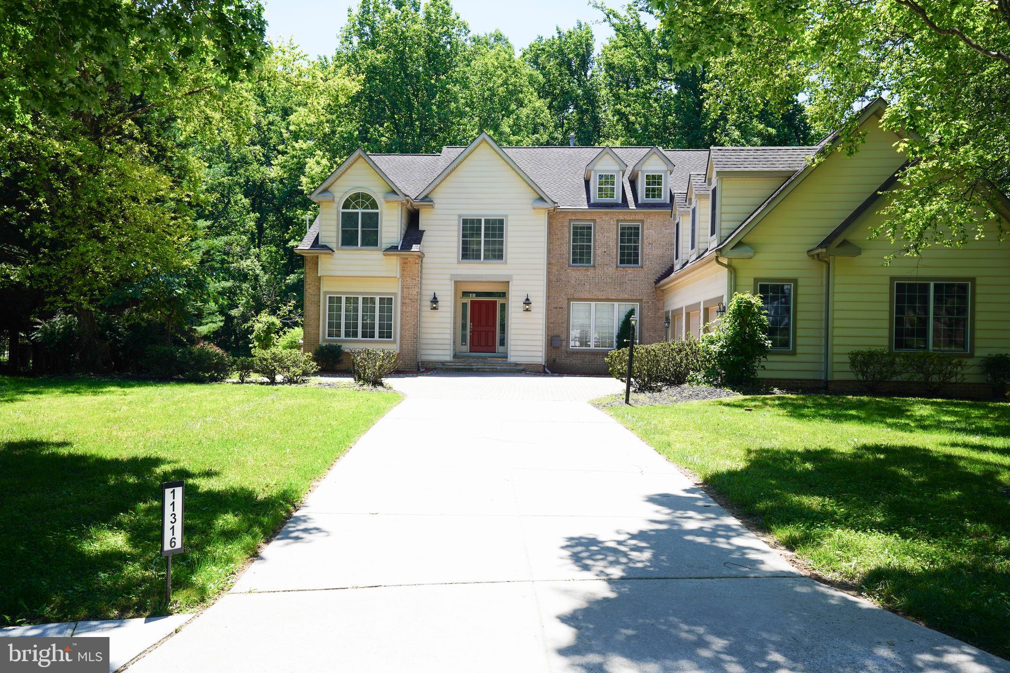 HOBBITS GLEN - Residential
