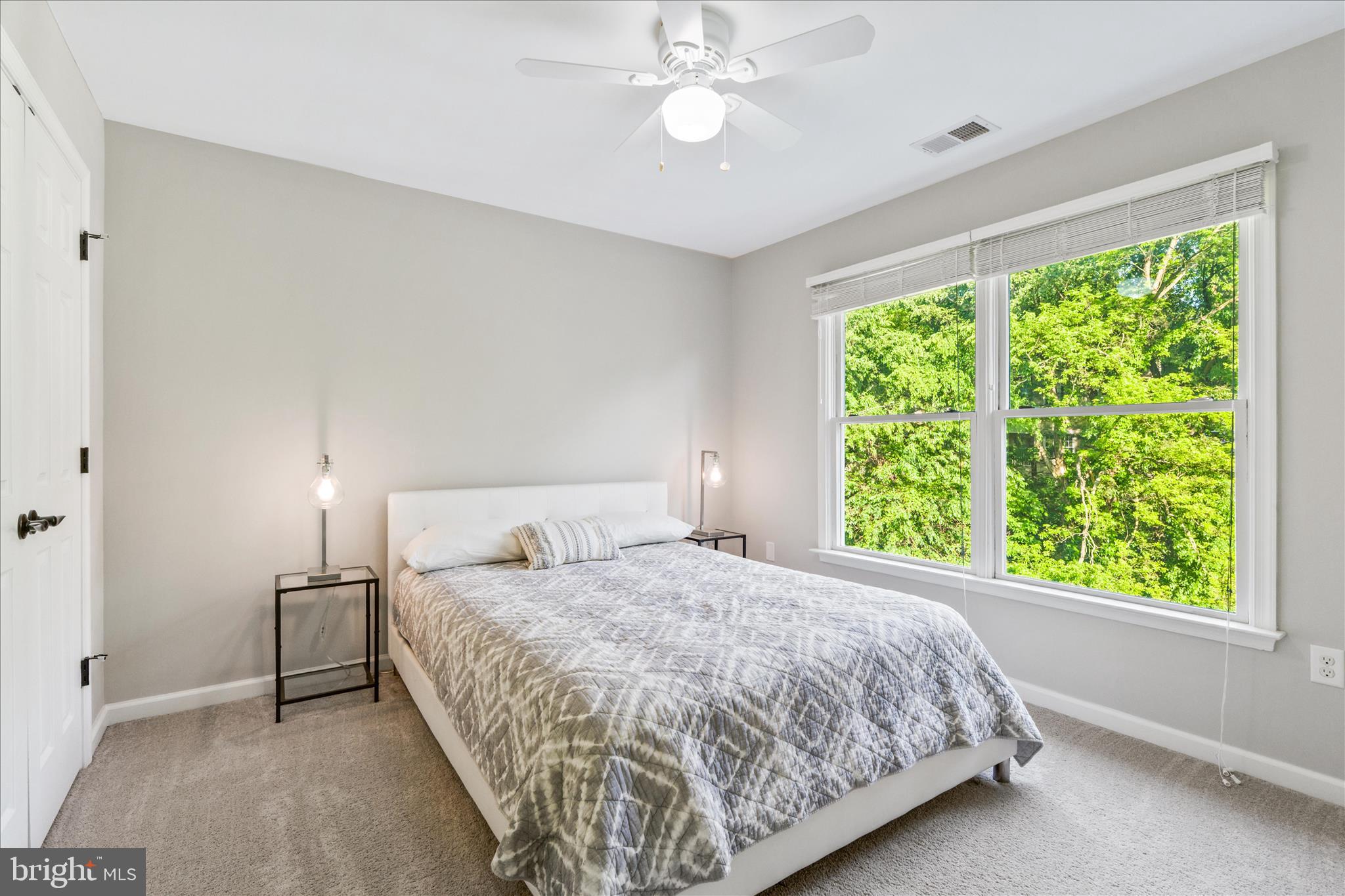 SPRING RIDGE - Residential