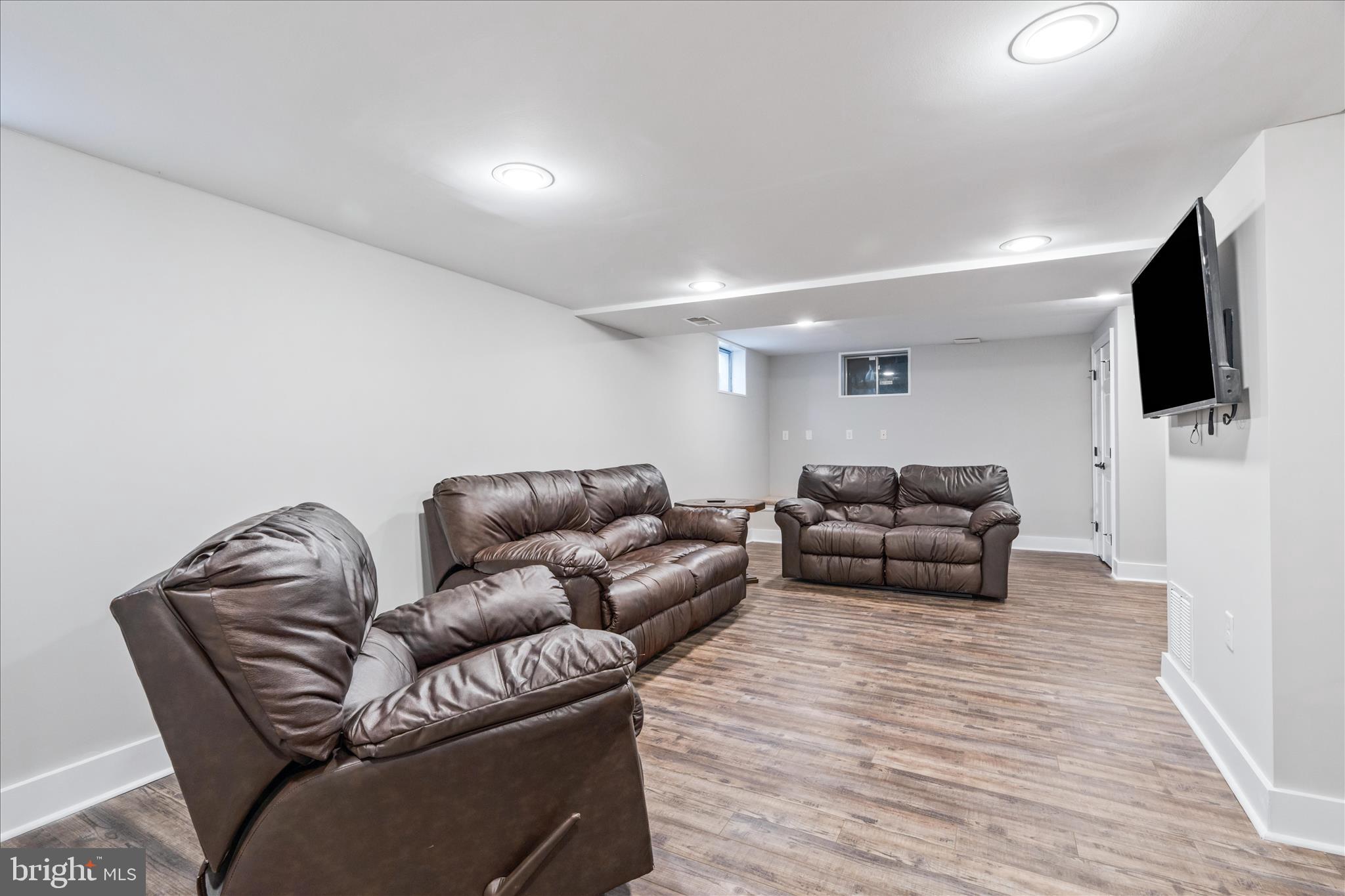 SPRING RIDGE - Residential