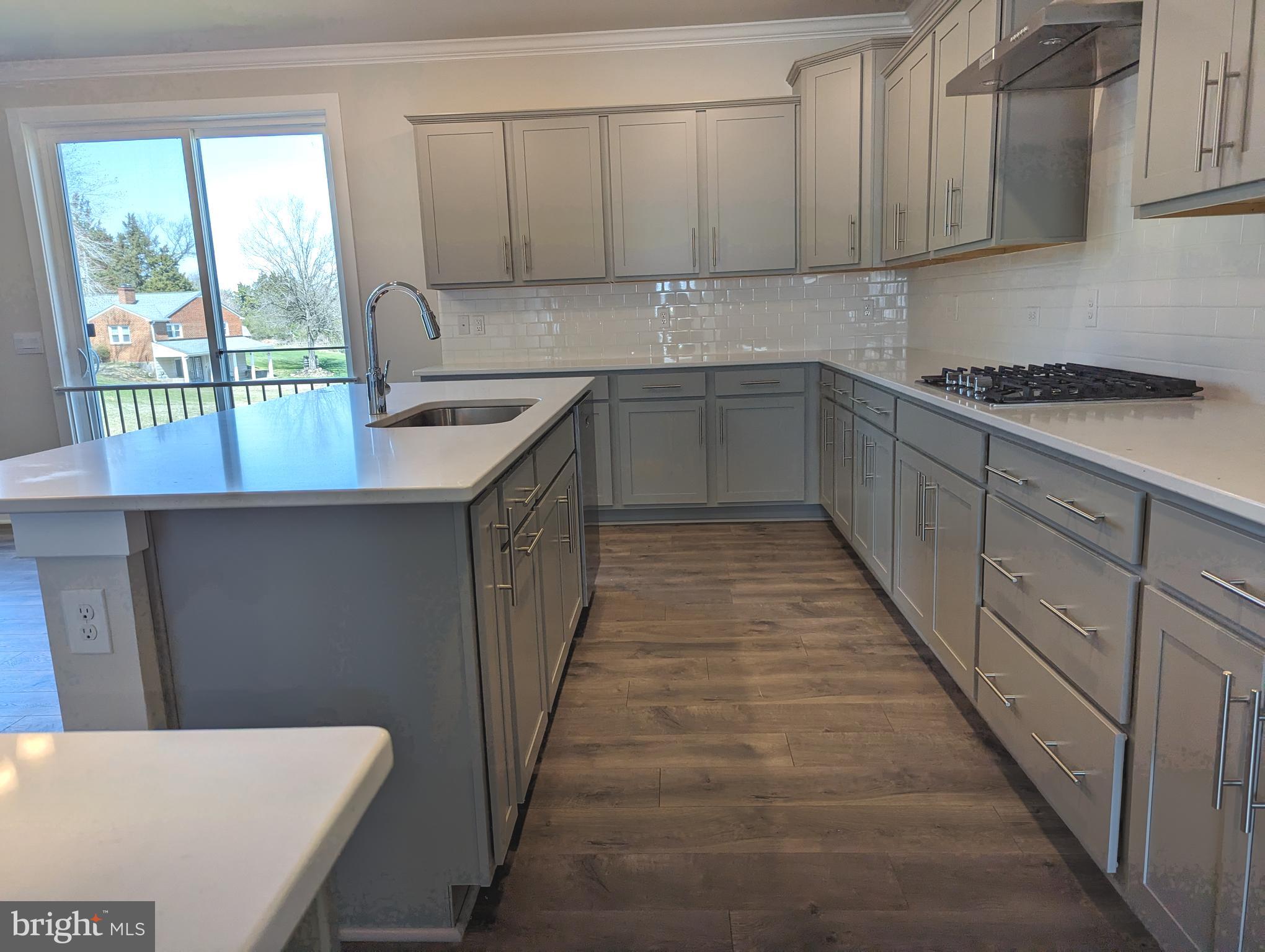 ROBINSONS PARADISE - Residential