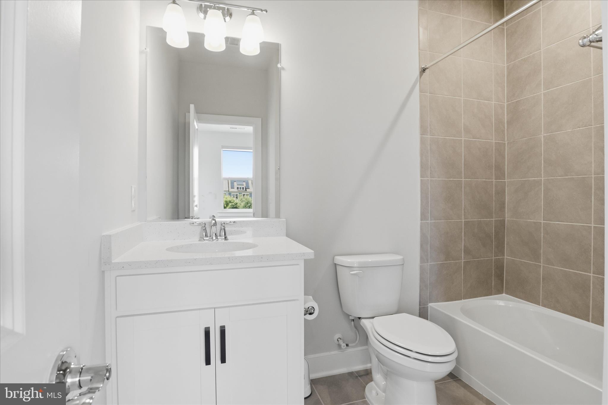 POTOMAC SHORES - Residential