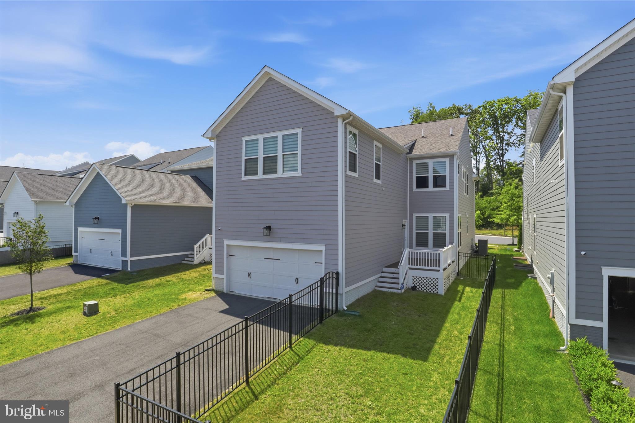 POTOMAC SHORES - Residential