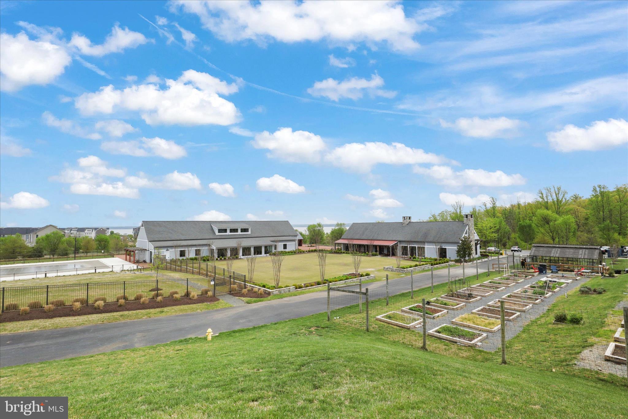 POTOMAC SHORES - Residential