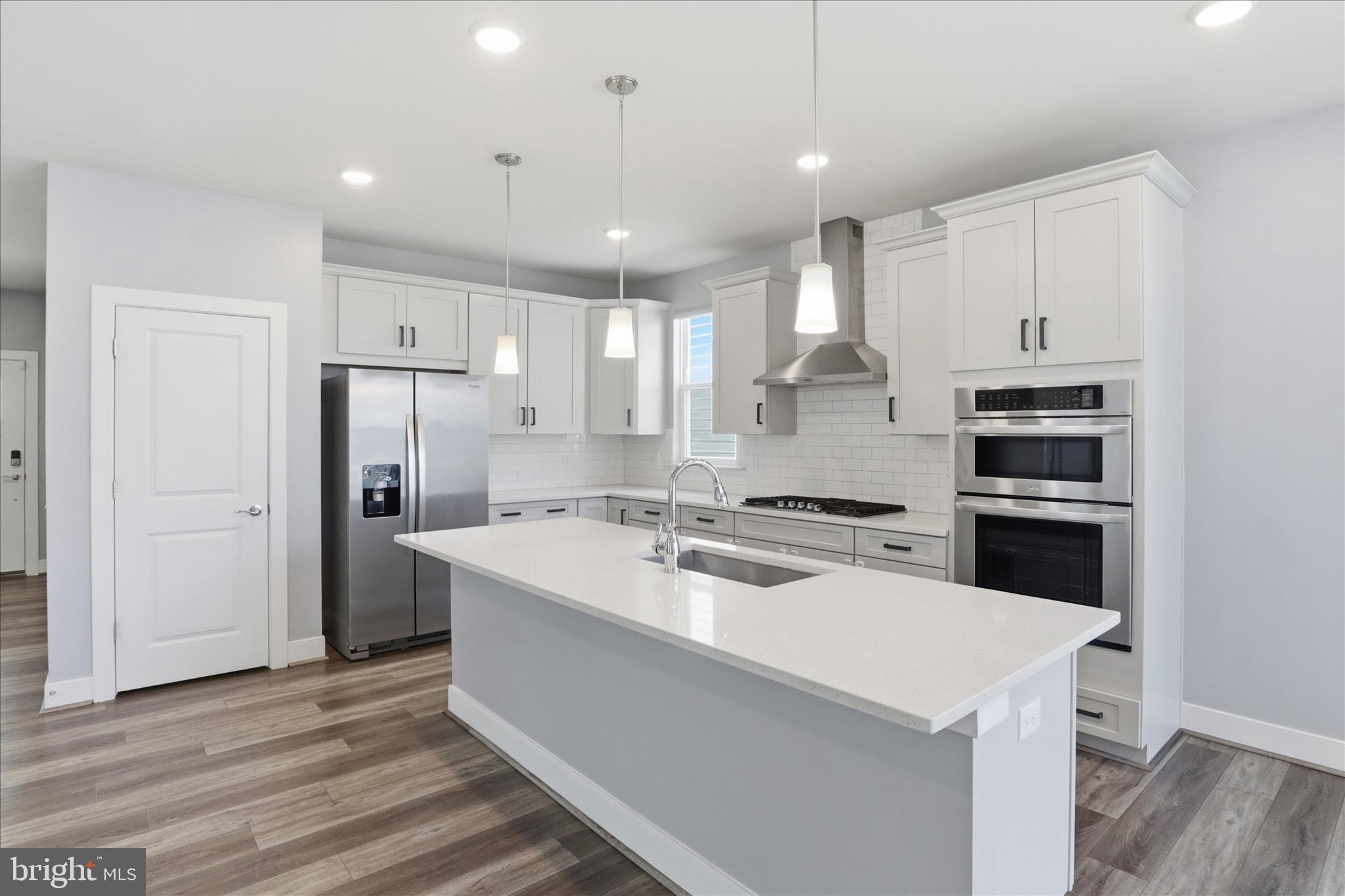 POTOMAC SHORES - Residential