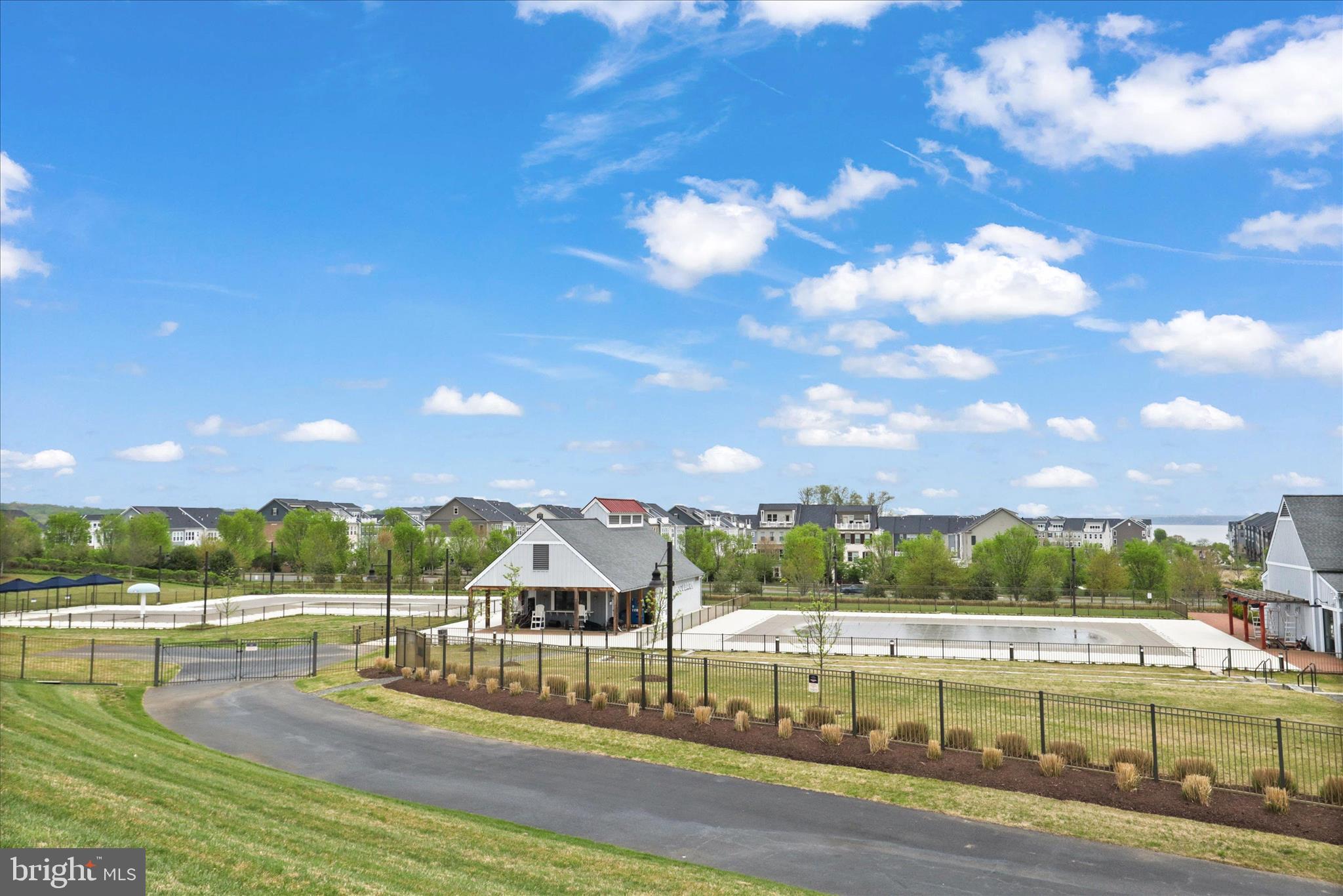 POTOMAC SHORES - Residential