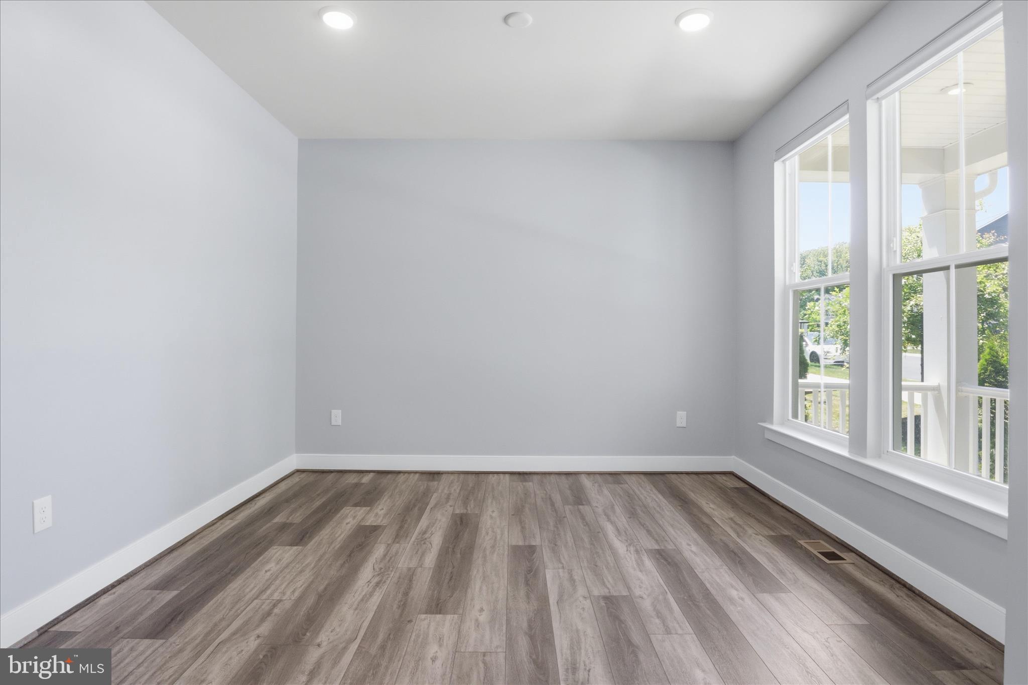 POTOMAC SHORES - Residential