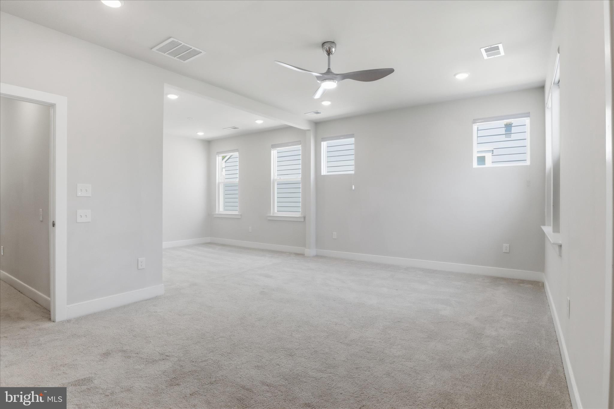 POTOMAC SHORES - Residential