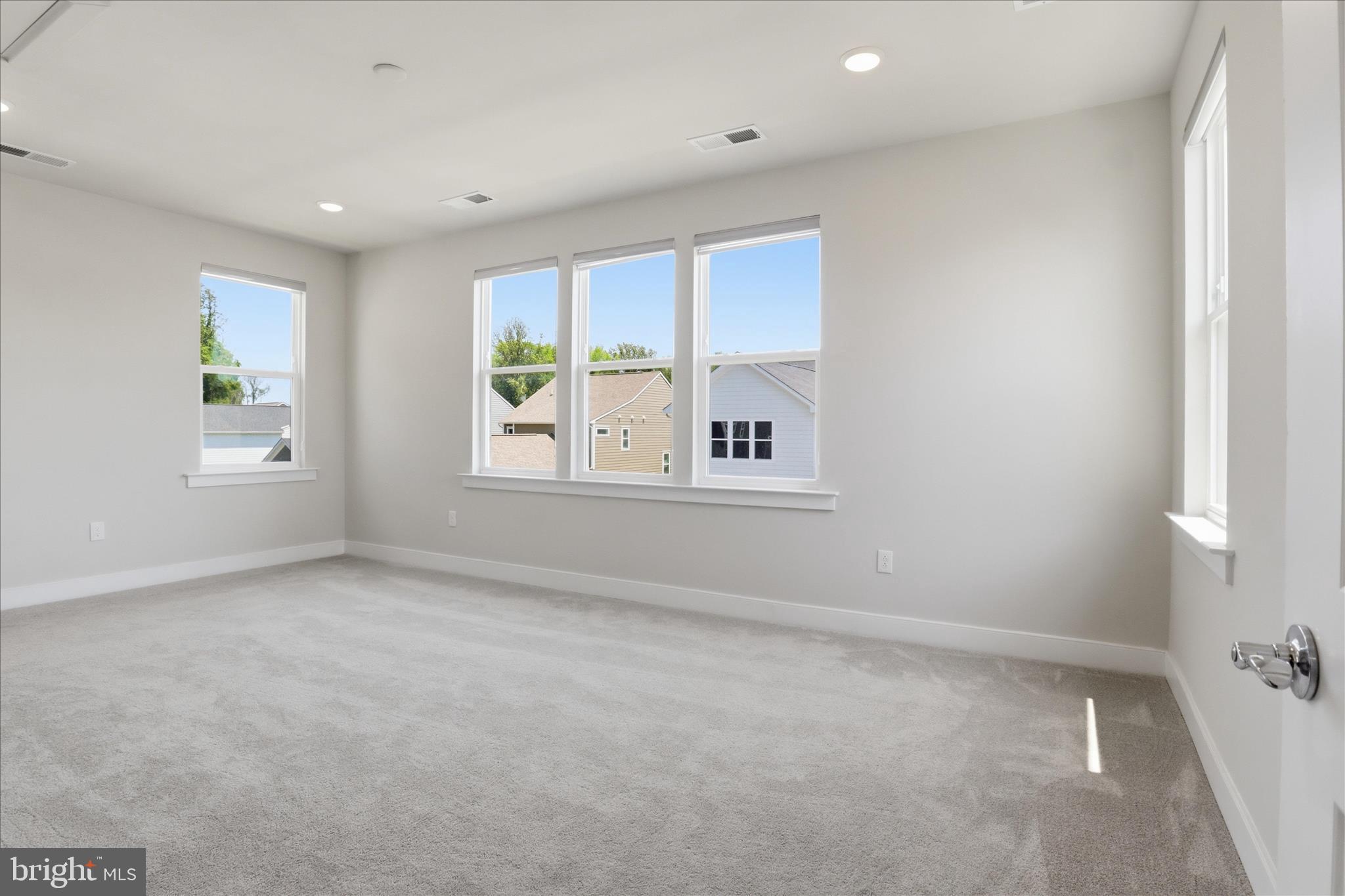 POTOMAC SHORES - Residential