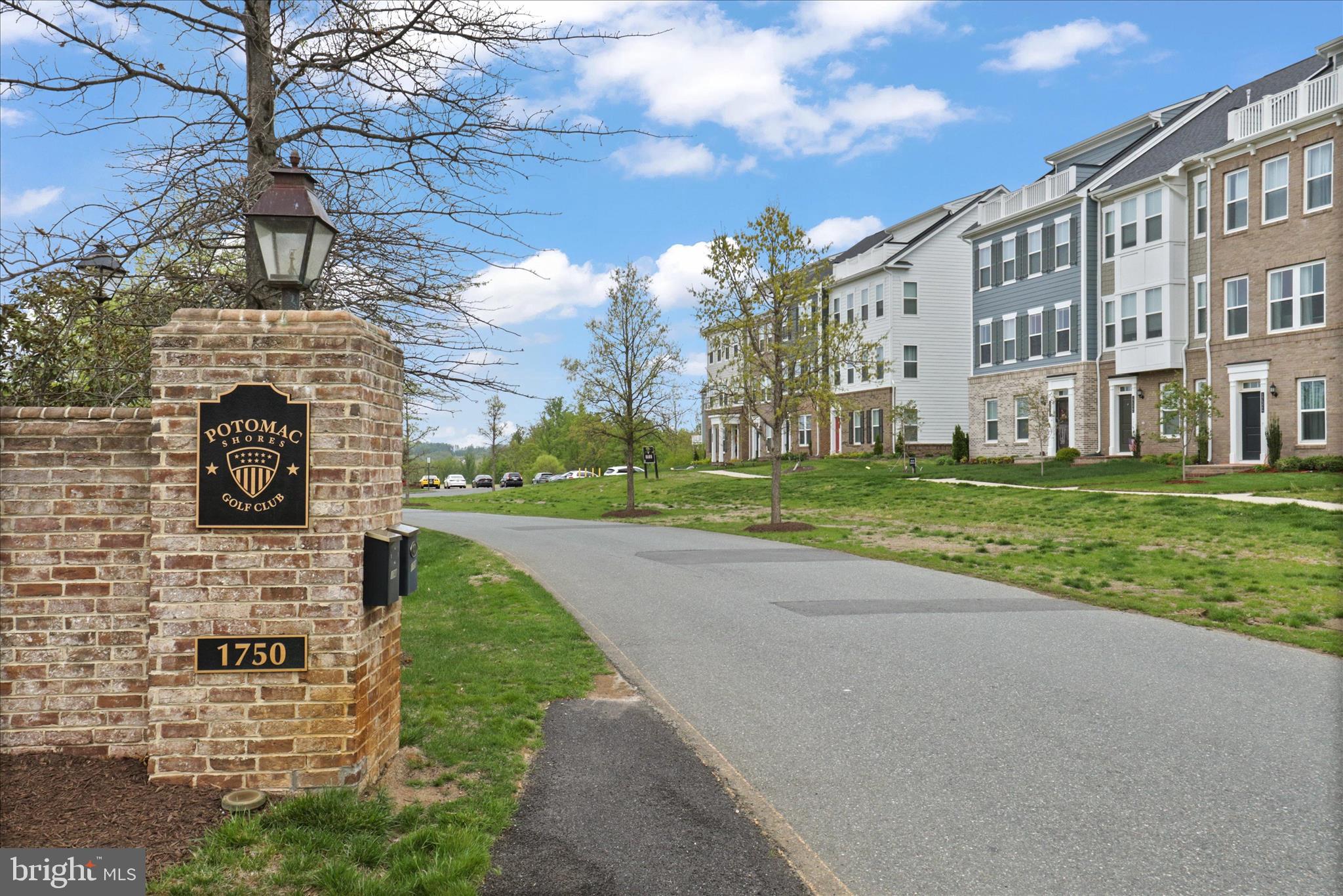 POTOMAC SHORES - Residential