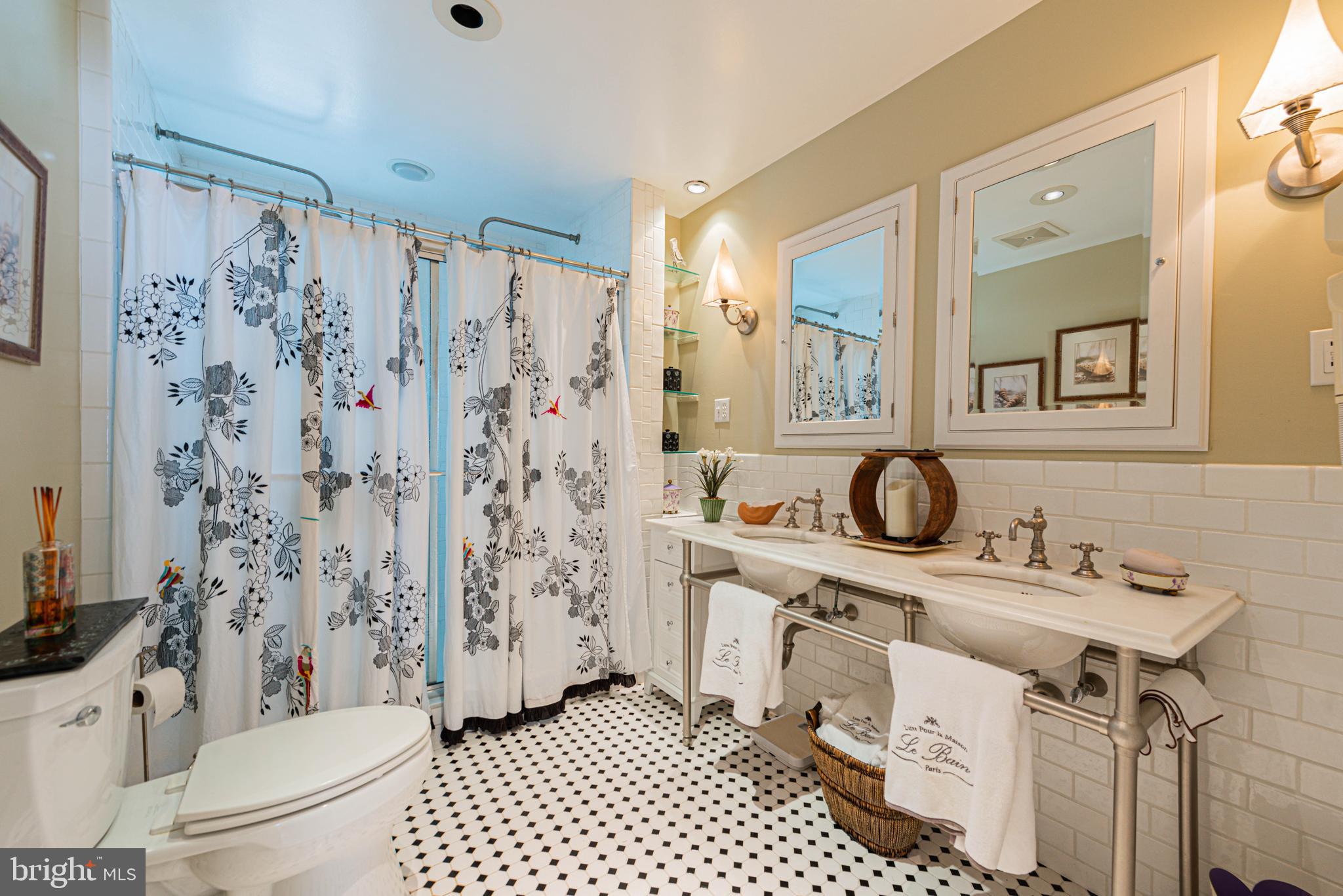 CAINE KEYS II EXT - Residential