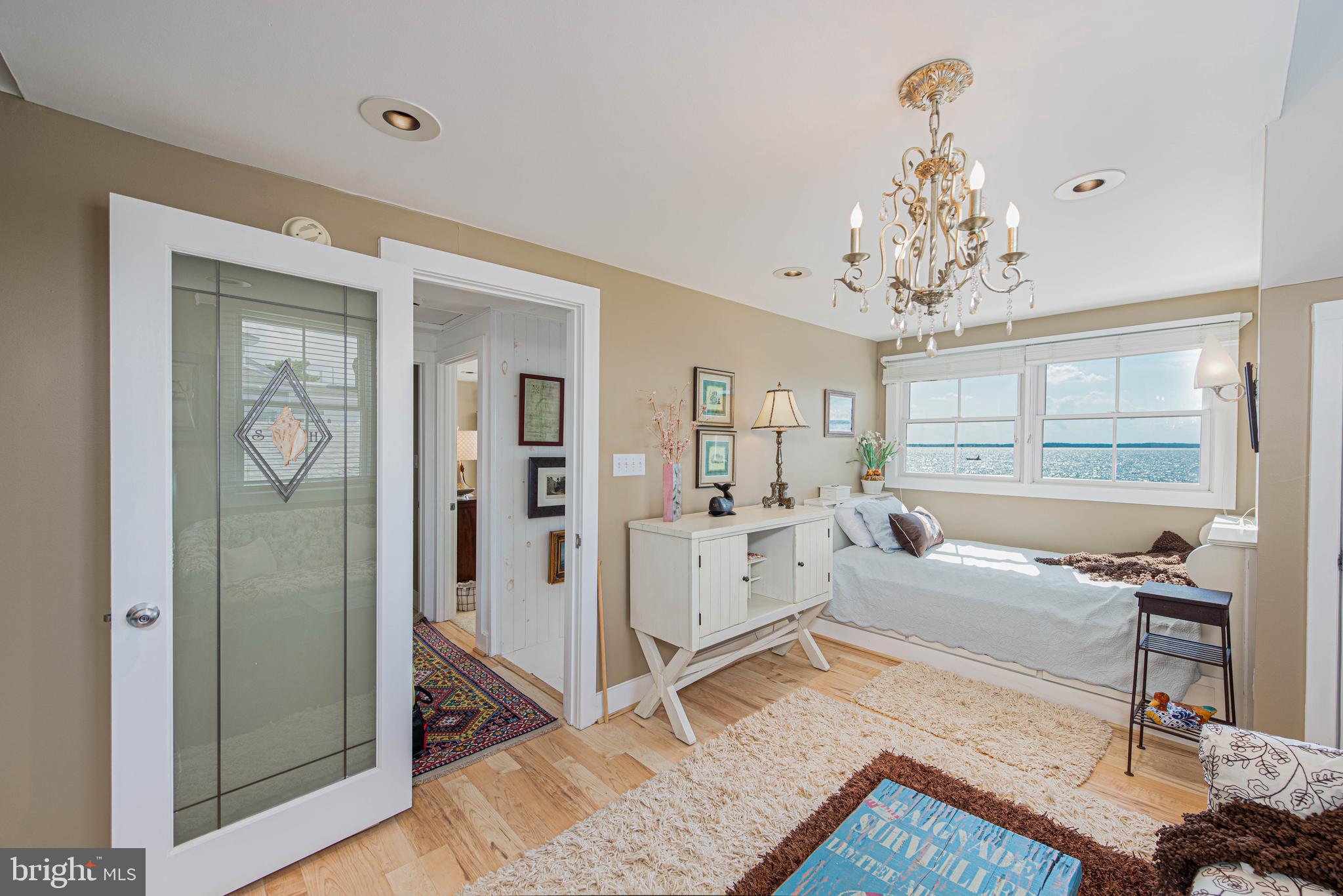 CAINE KEYS II EXT - Residential