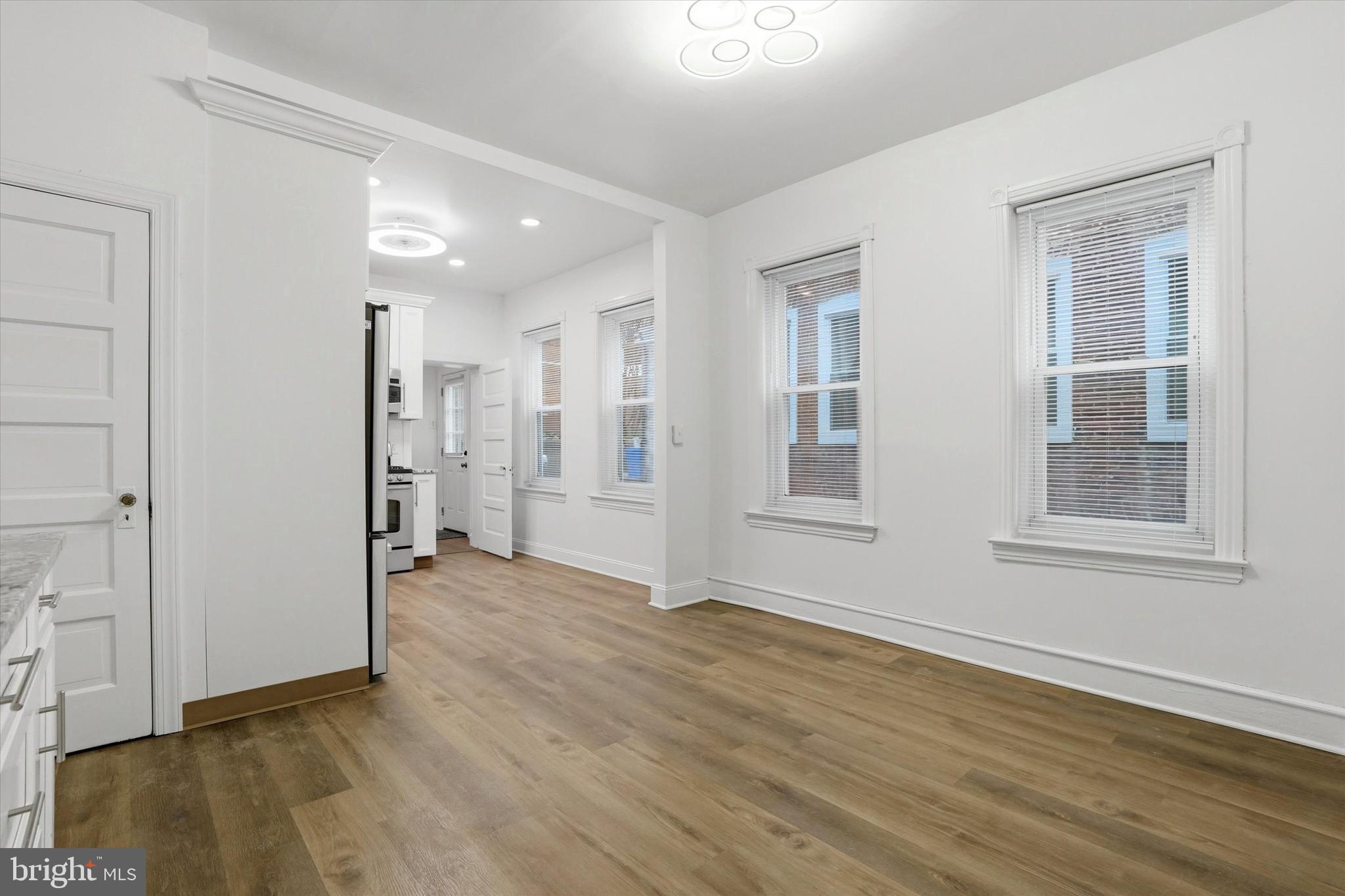 ROXBOROUGH - Residential