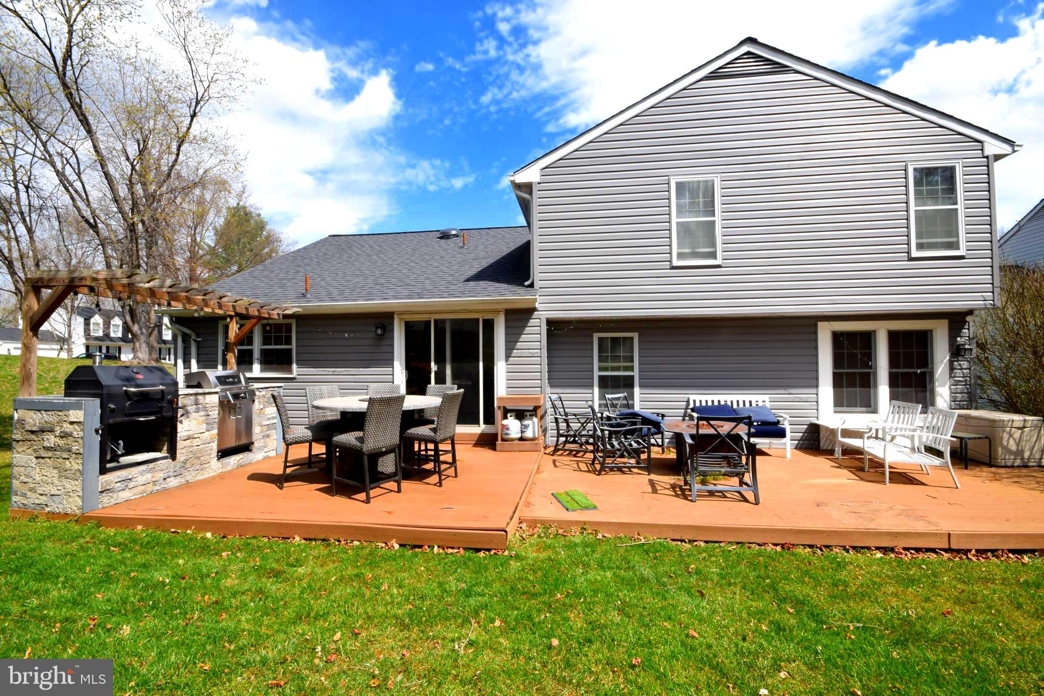 KINGS CONTRIVANCE - Residential