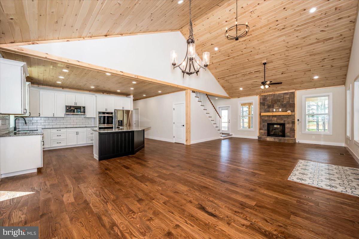 SHENANDOAH JUNCTION - Residential