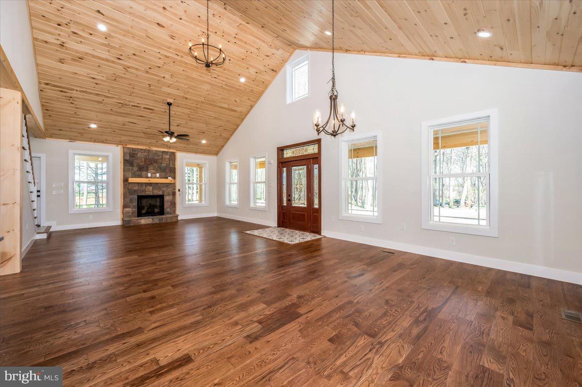 SHENANDOAH JUNCTION - Residential