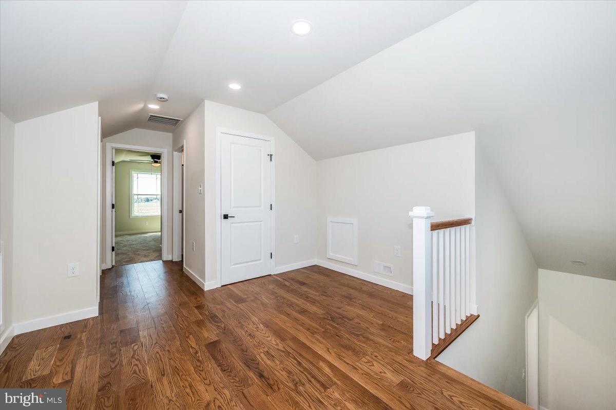 SHENANDOAH JUNCTION - Residential