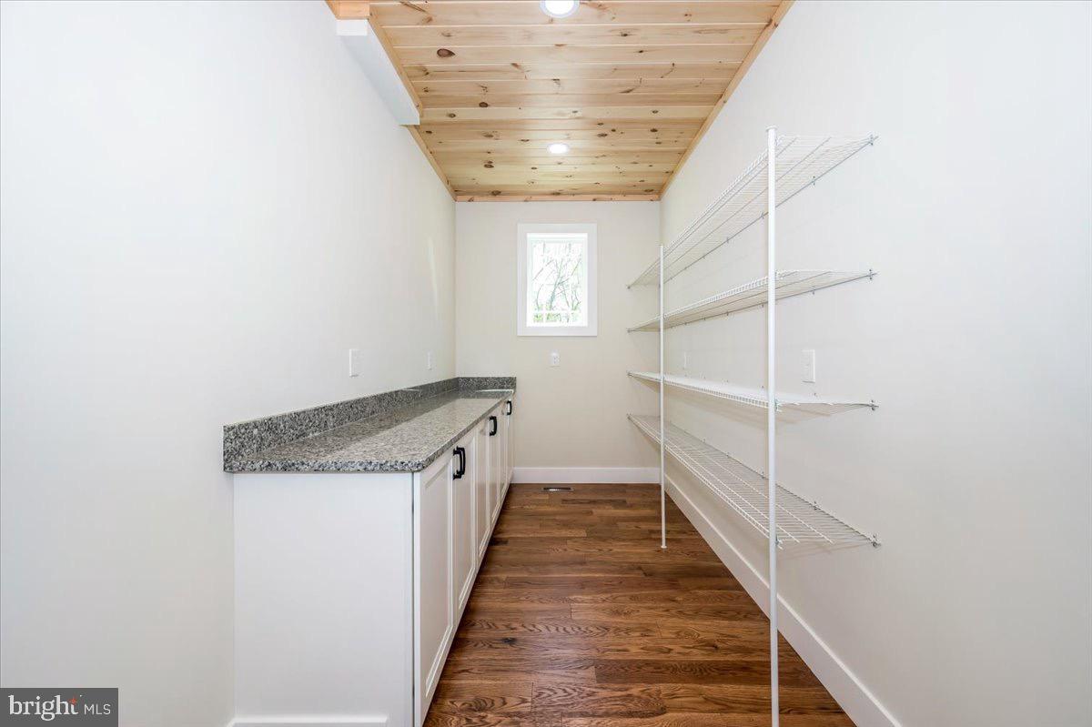 SHENANDOAH JUNCTION - Residential