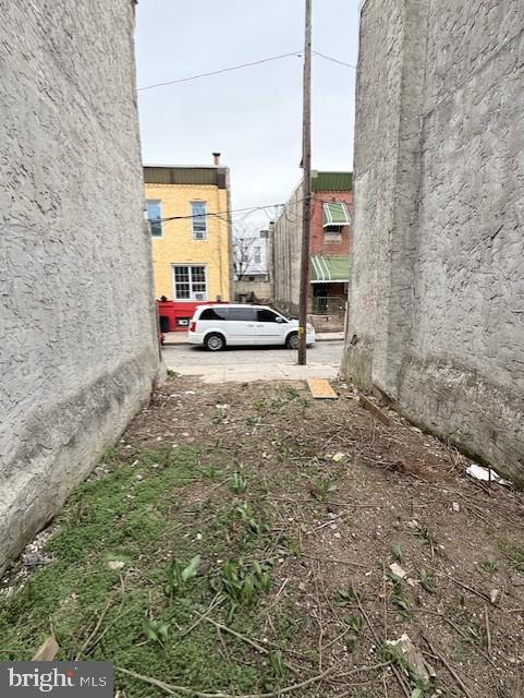 GRAYS FERRY - Land