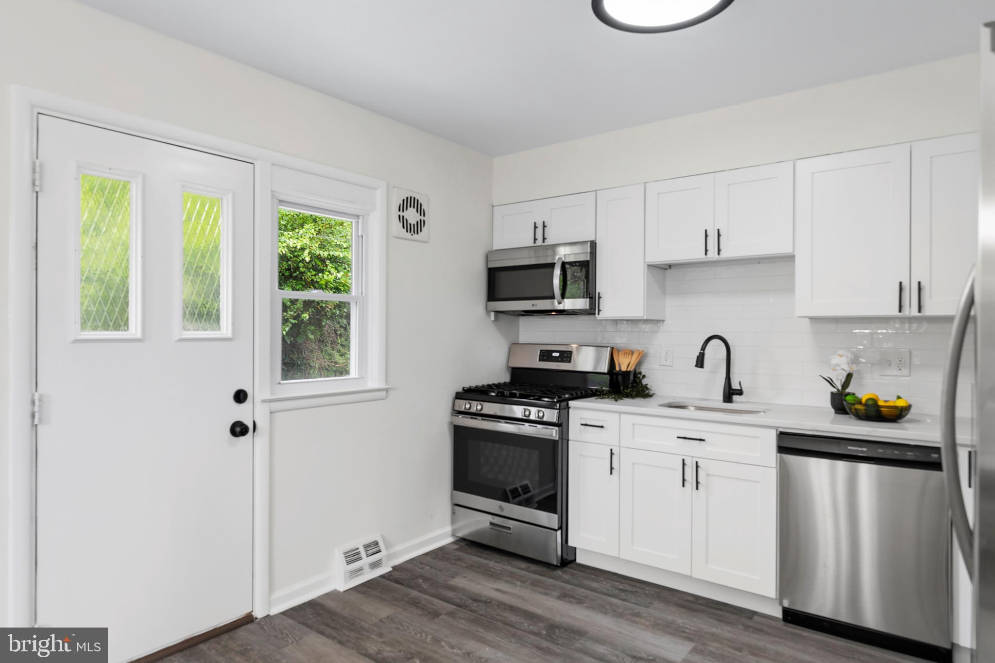 MILFORD GARDENS - Residential
