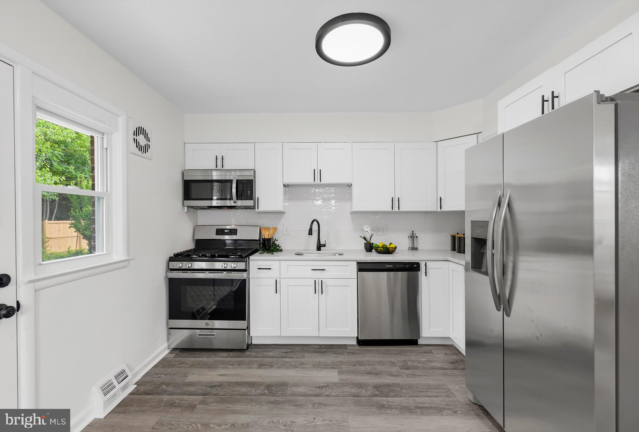 MILFORD GARDENS - Residential