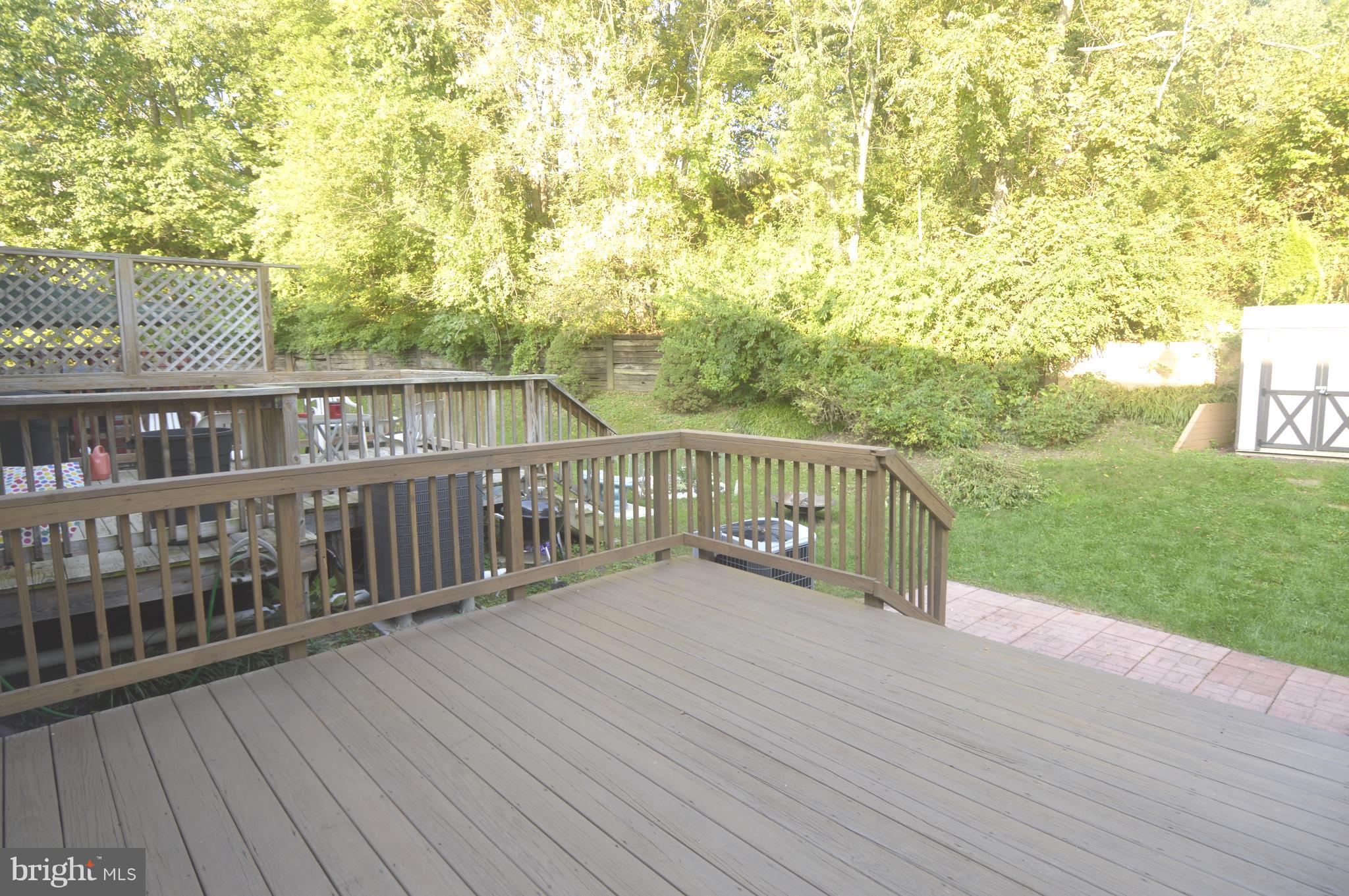 TOWN & COUNTRY APARTMENTS CARNEY - Residential