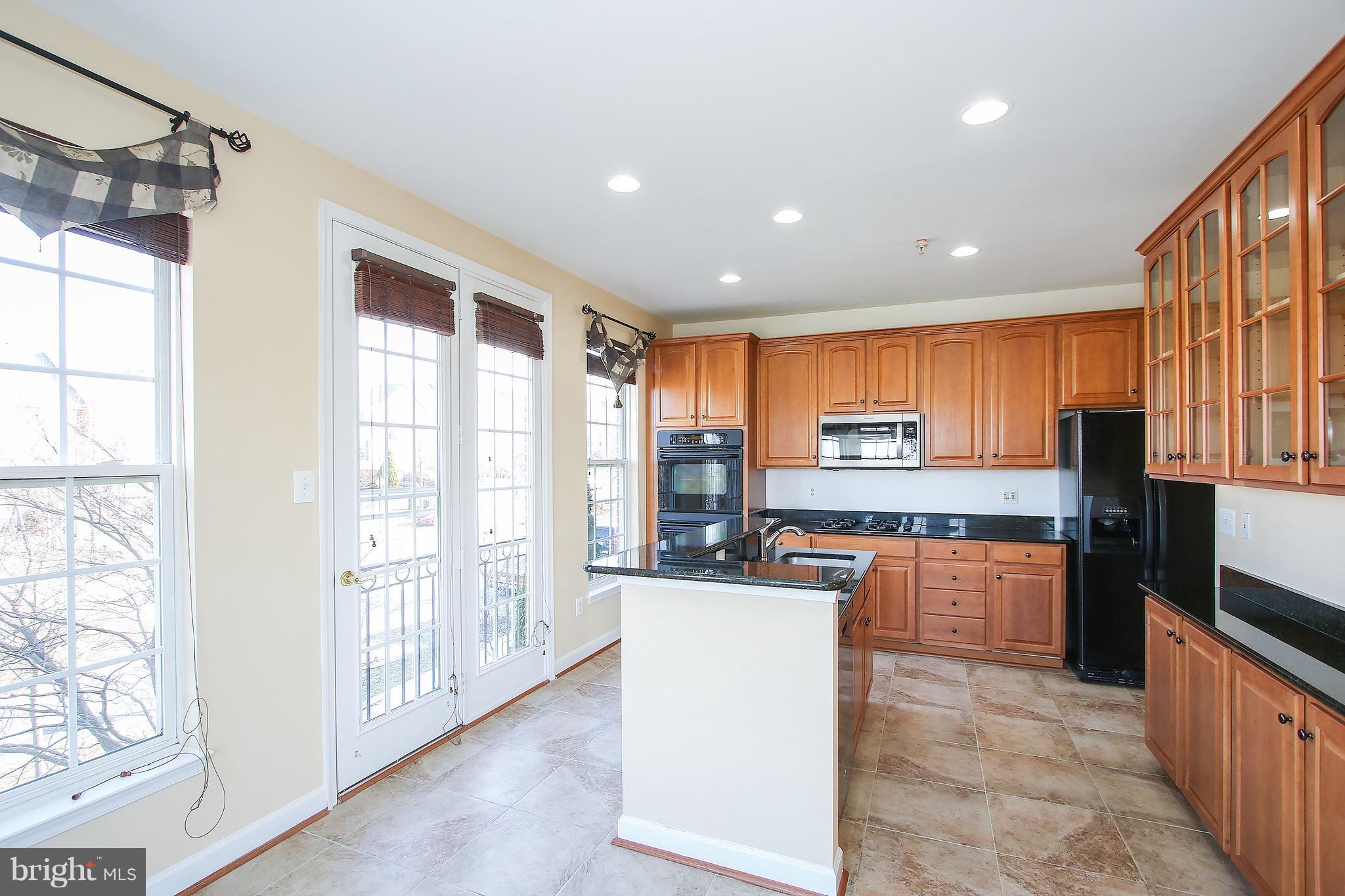 VILLAGES OF URBANA - Residential Lease