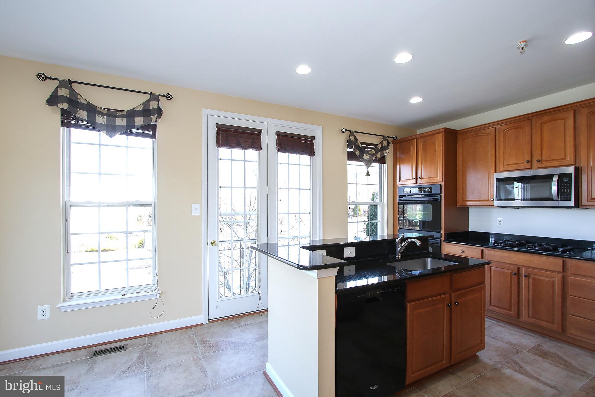 VILLAGES OF URBANA - Residential Lease