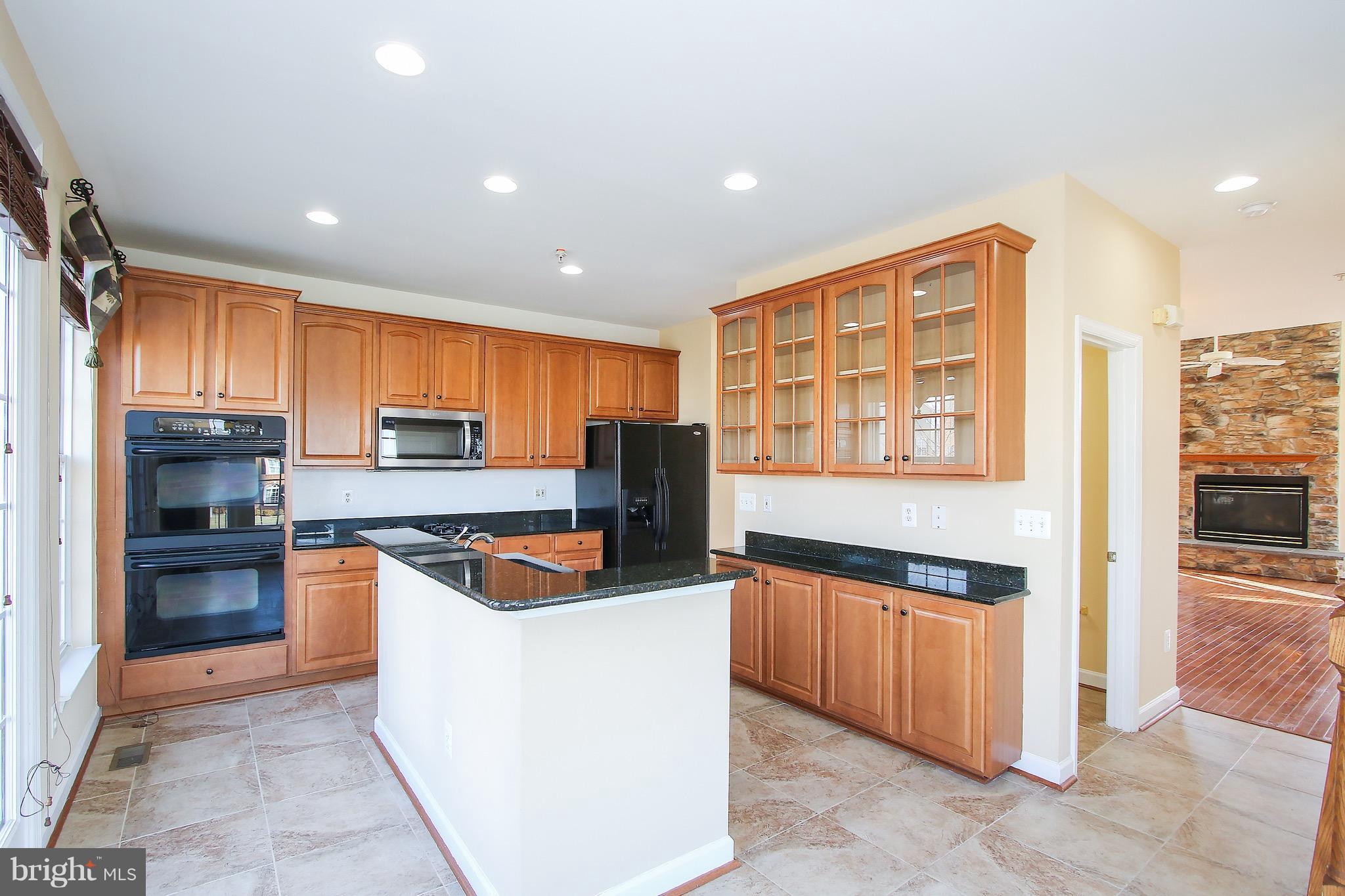 VILLAGES OF URBANA - Residential Lease