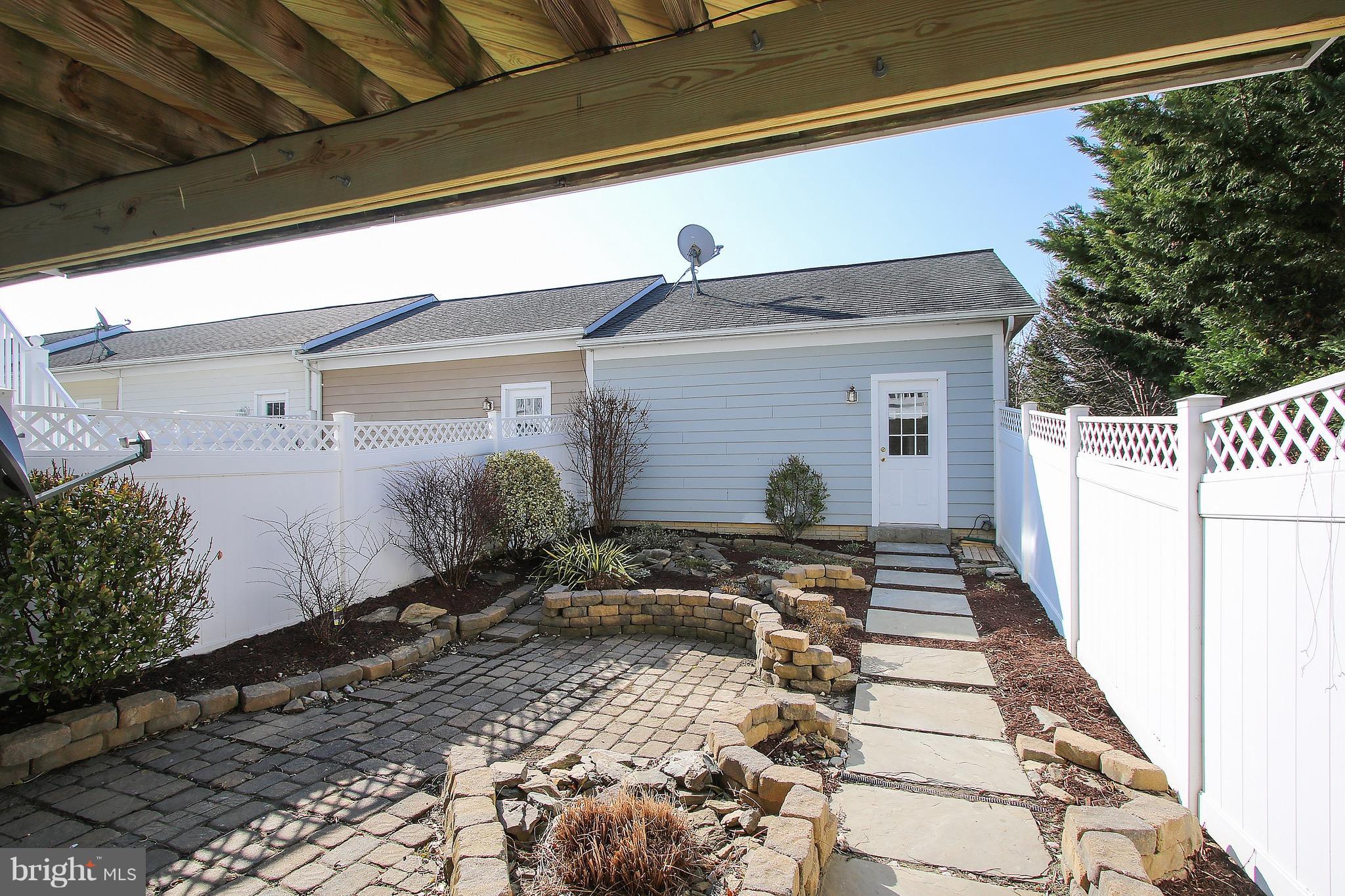 VILLAGES OF URBANA - Residential Lease