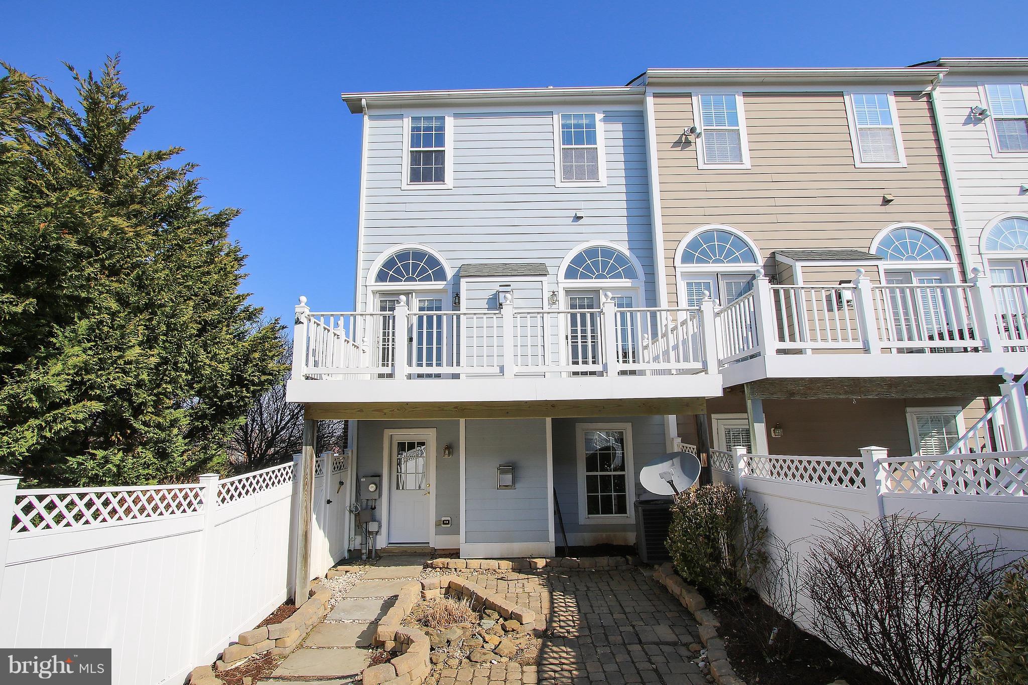 VILLAGES OF URBANA - Residential Lease