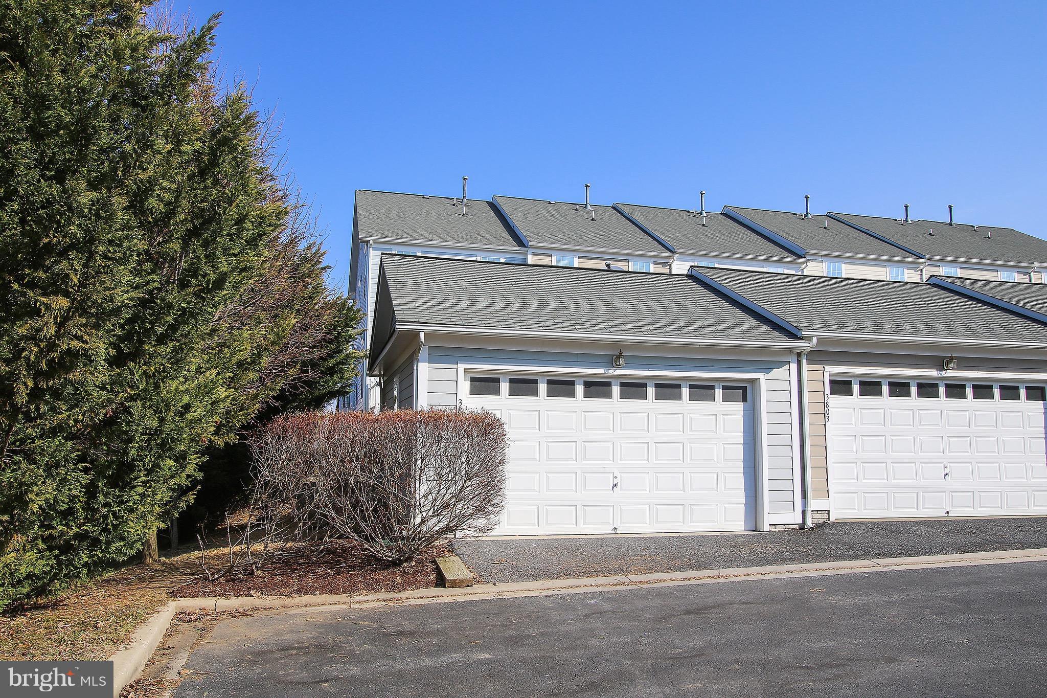 VILLAGES OF URBANA - Residential Lease