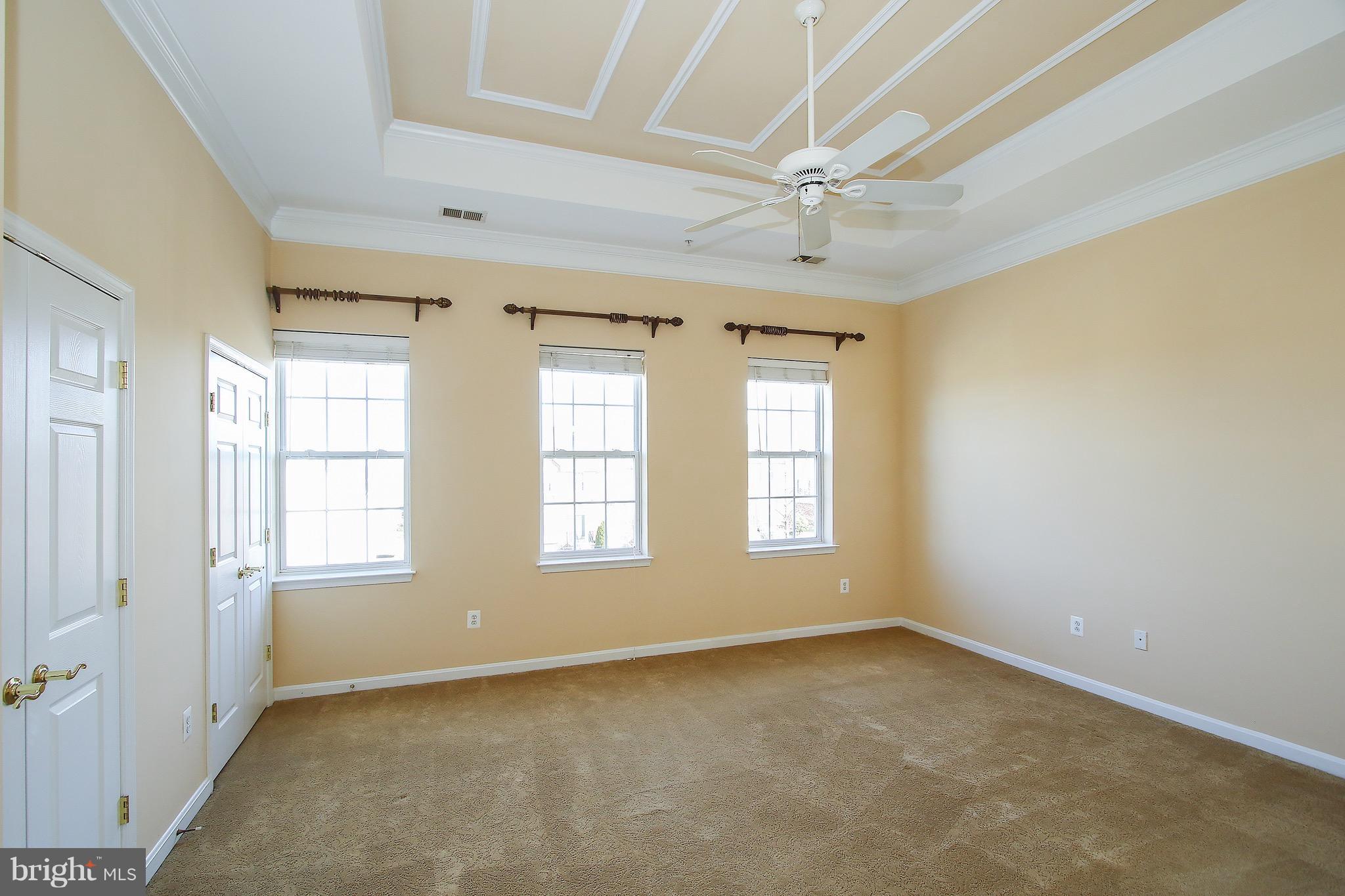 VILLAGES OF URBANA - Residential Lease