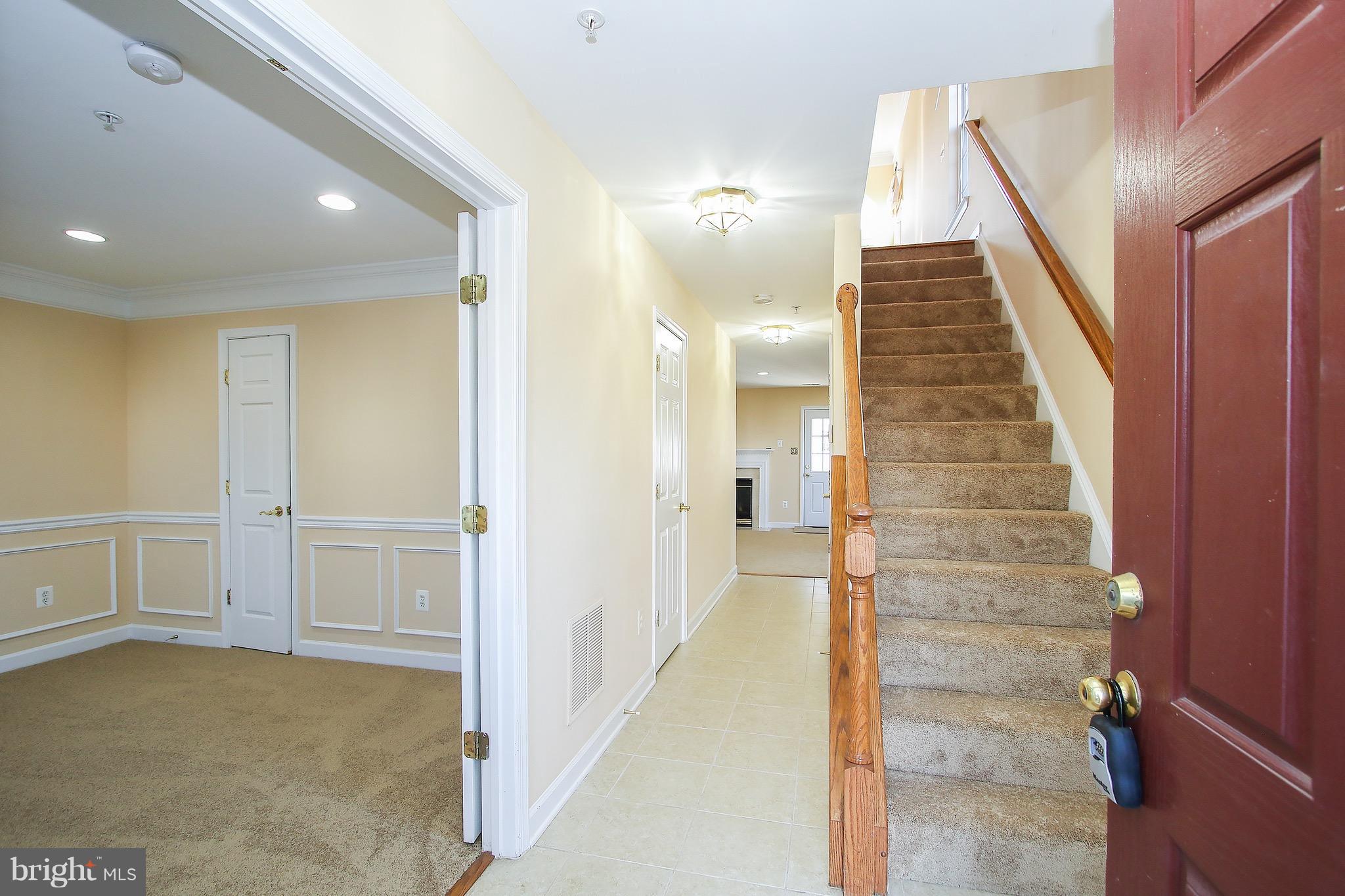 VILLAGES OF URBANA - Residential Lease