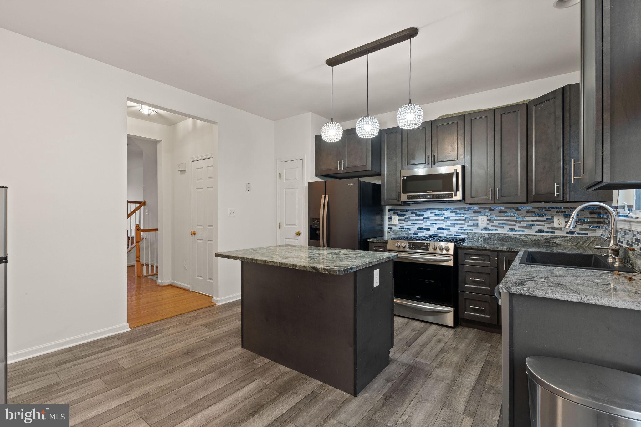 SOUTH RIDING - Residential